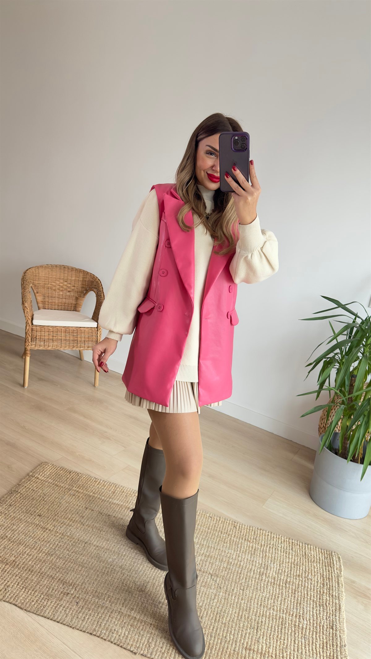 Pembe Deri Yelek