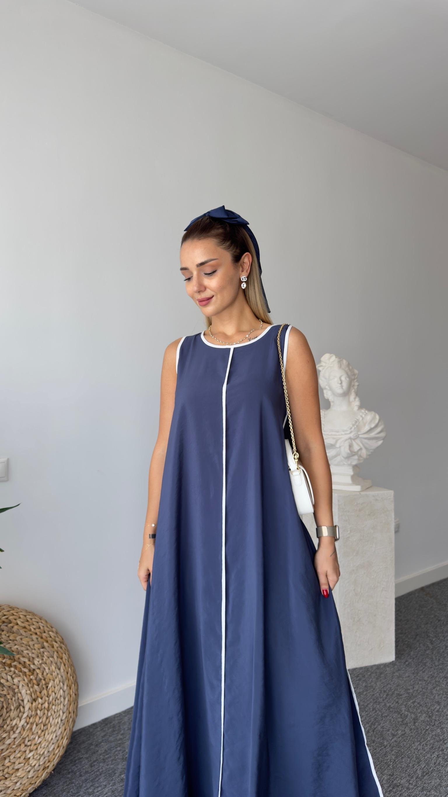 Marka Model Şeritli Maxi Lacivert Elbise