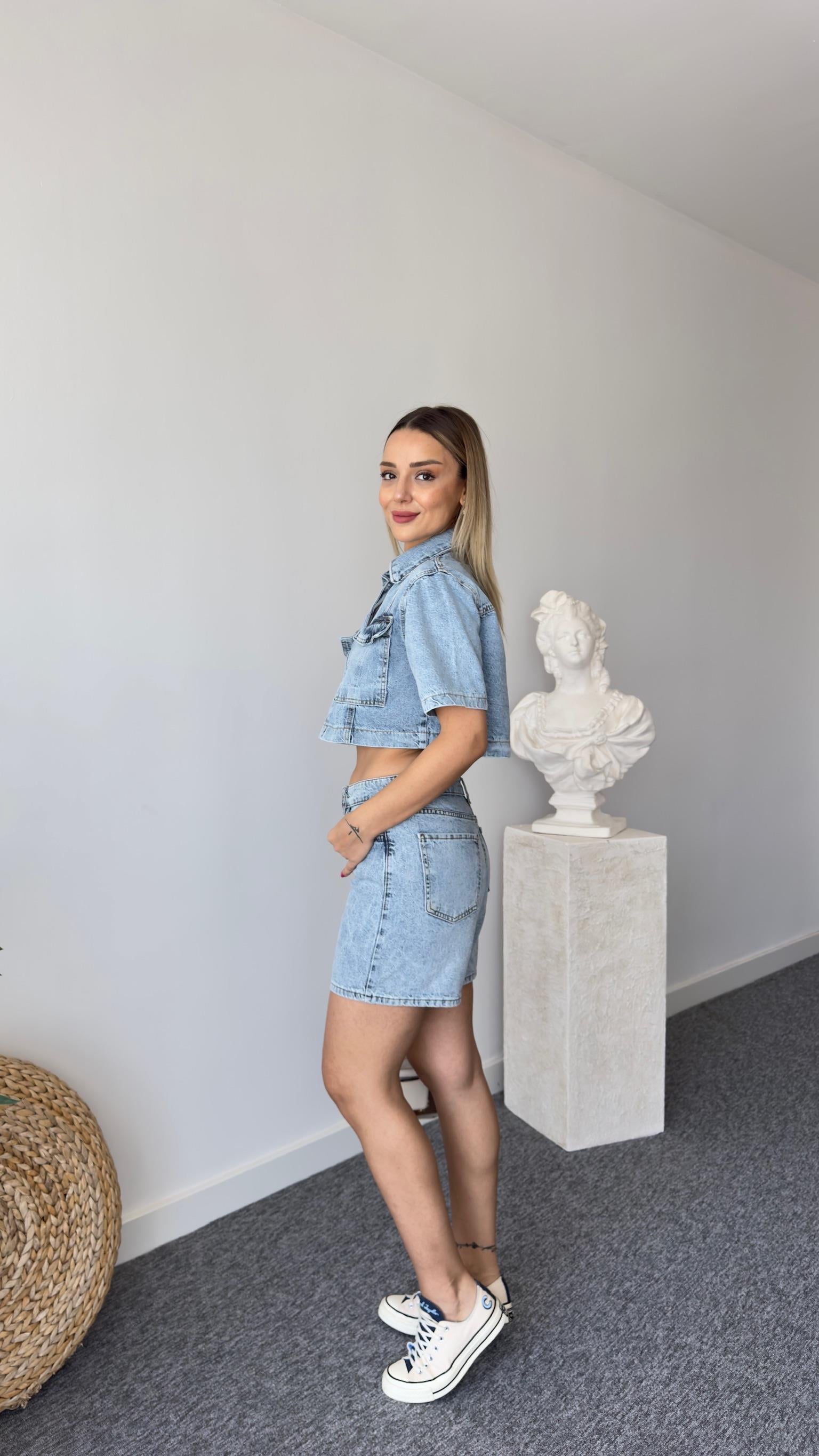 Ofil Şortlu Mavi Jean Takım