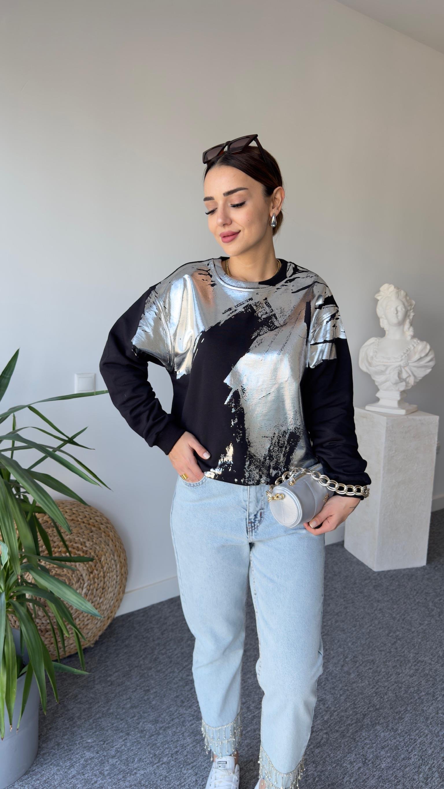 Carry Varaklı Siyah Sweatshirt