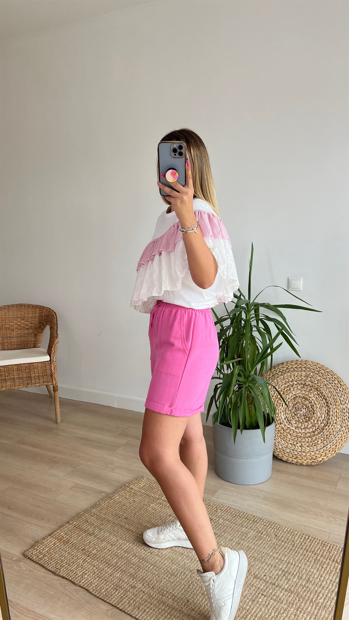 Beli Lastikli Pembe Keten Şort