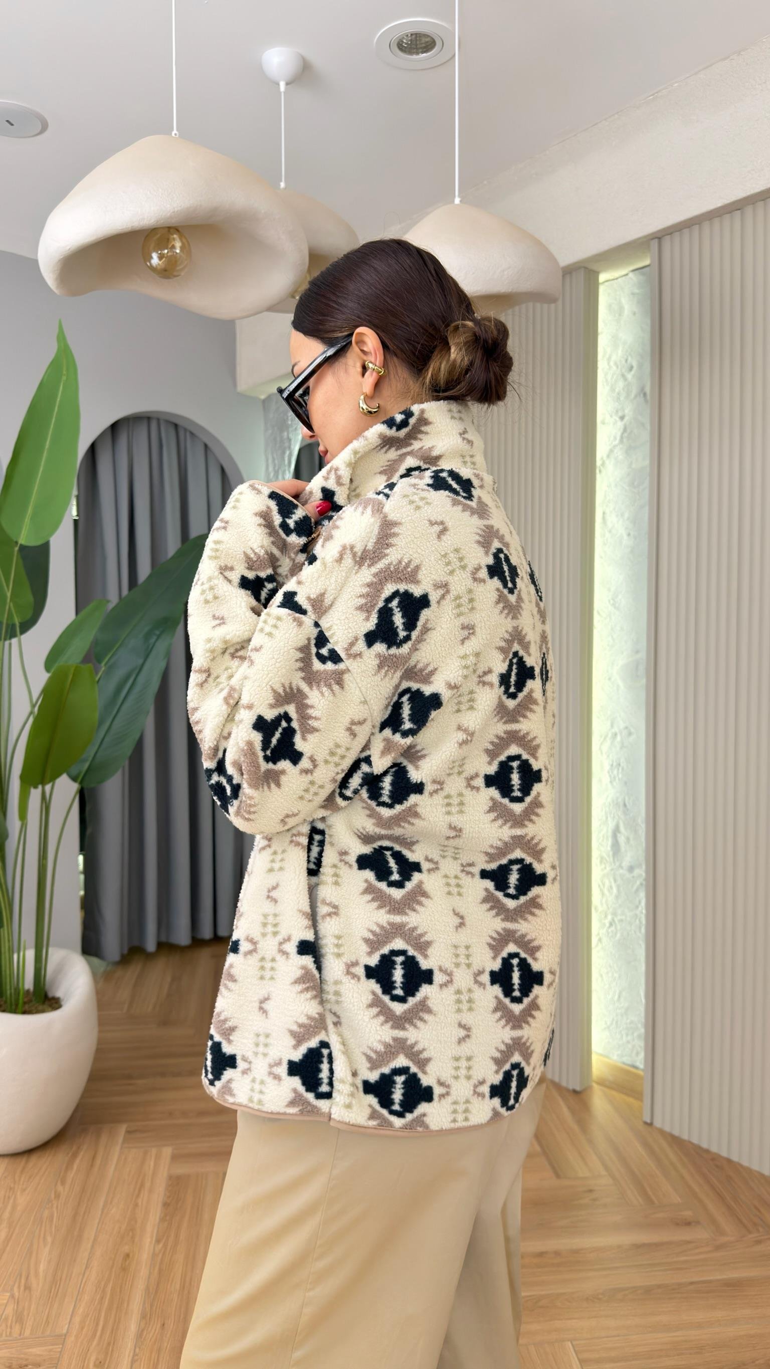 Mojno Bej Siyah Renk Geçişli Oversize Fermuarlı Peluş Sweat