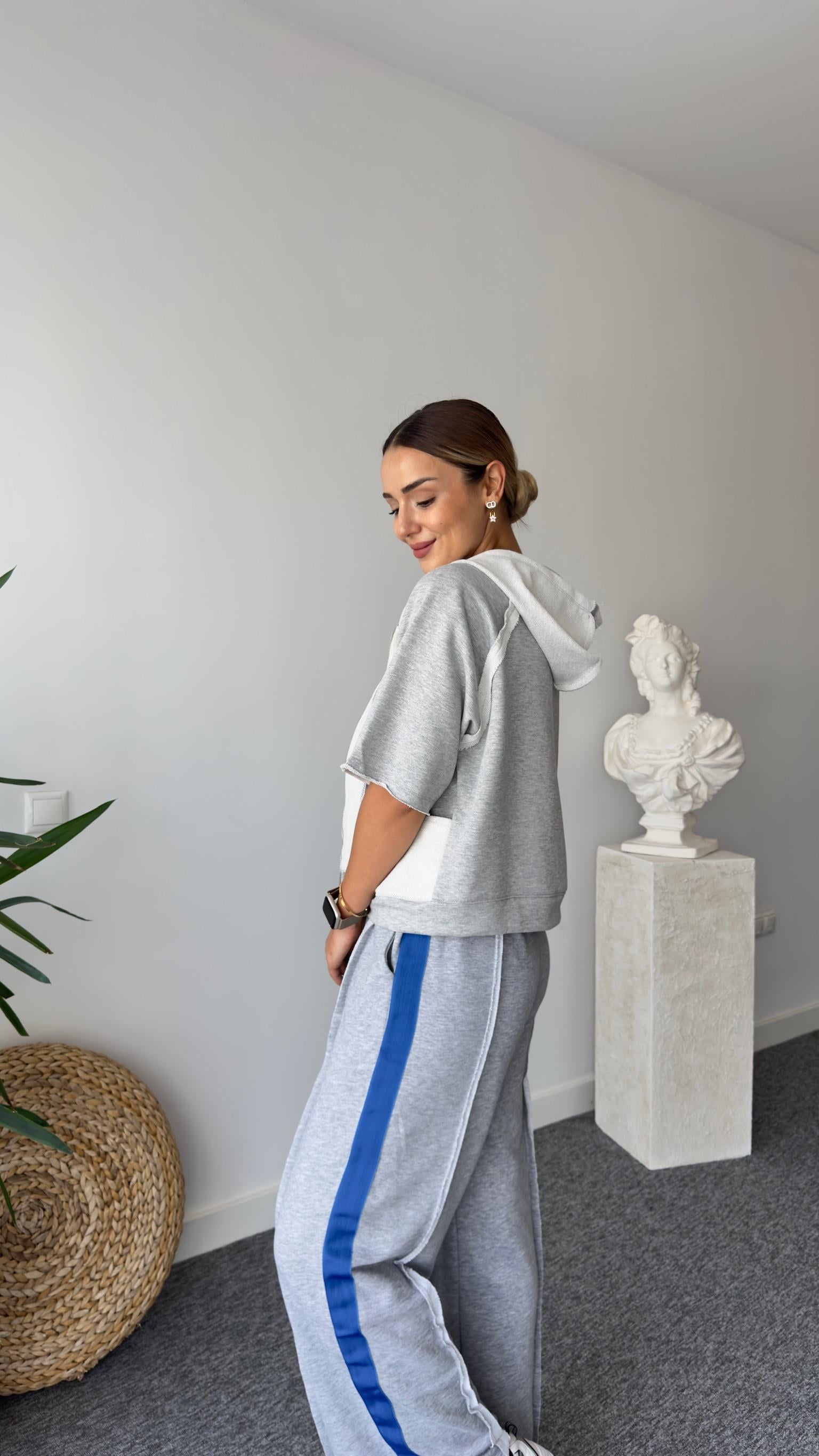 Ters Dikiş Detaylı Gri Sweatshirt