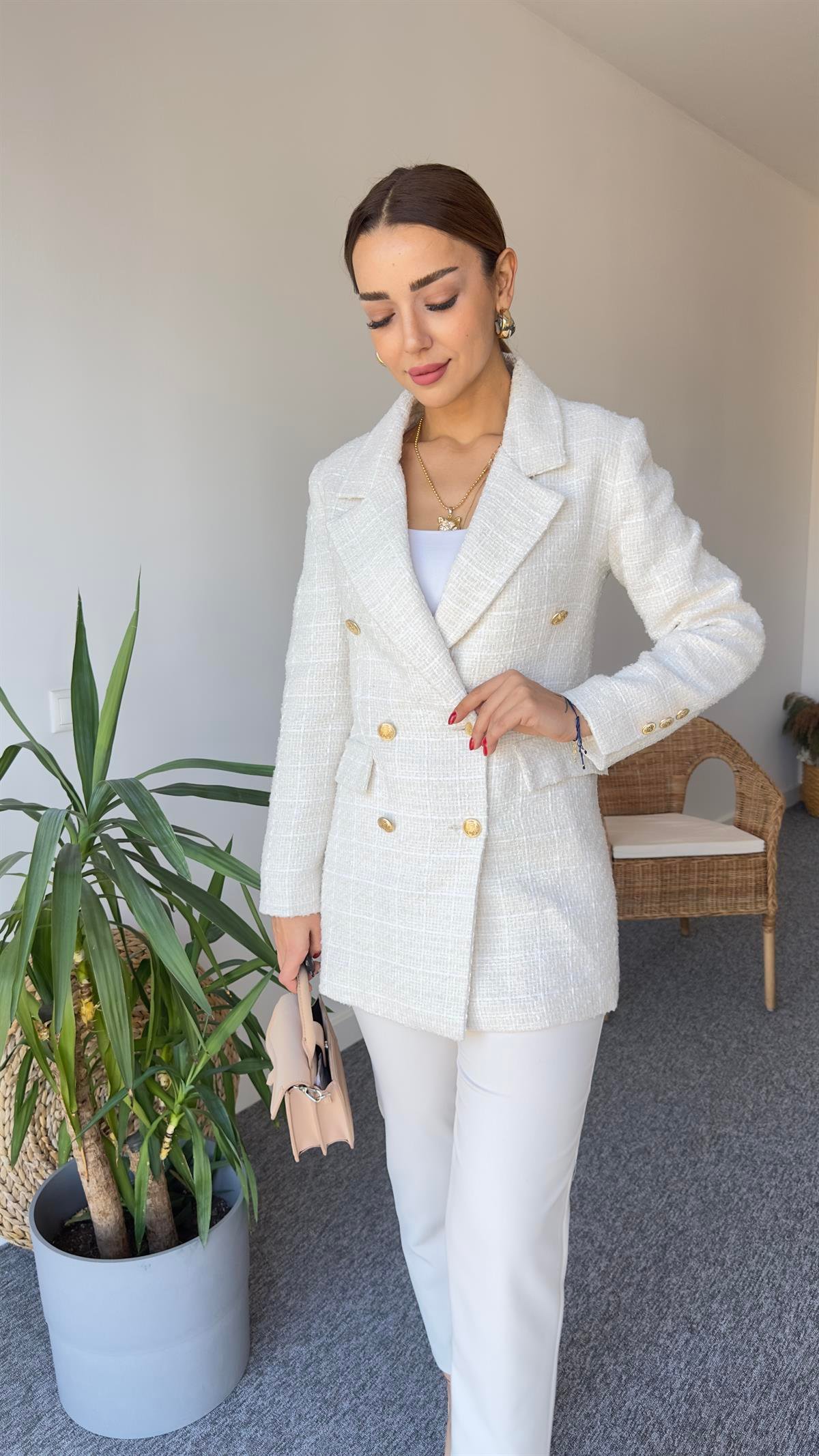 Gold Düğme Ekru Tüvit Blazer Ceket