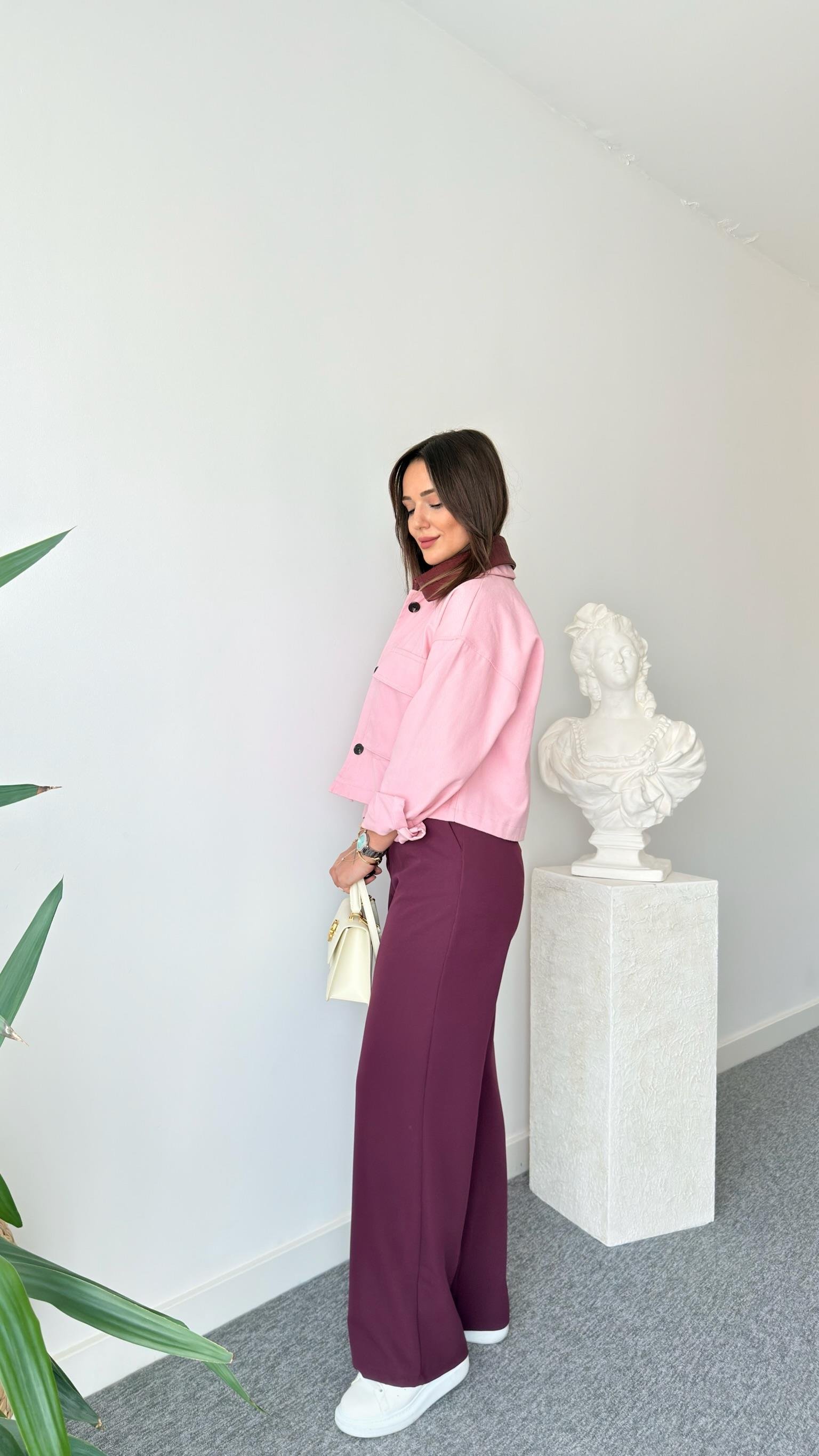 Çıkartılabilir Deri Yakalı Marka Model Ceket