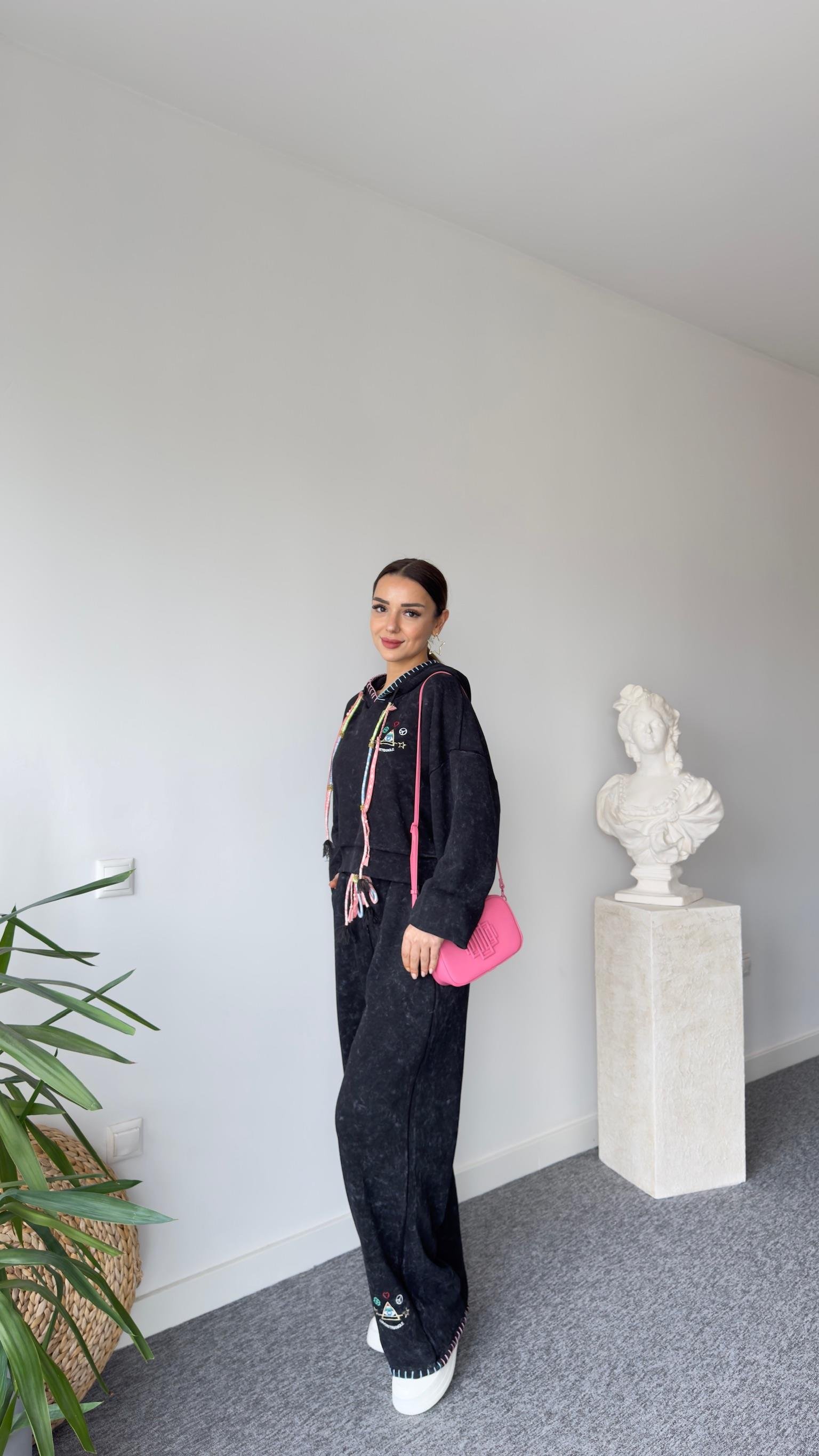 Olka Nakış İşlemeli Tasarım Batik Takım
