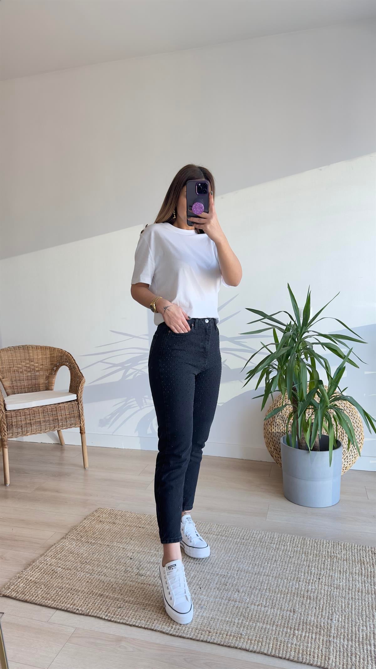 Taş Detaylı Antrasit Jean