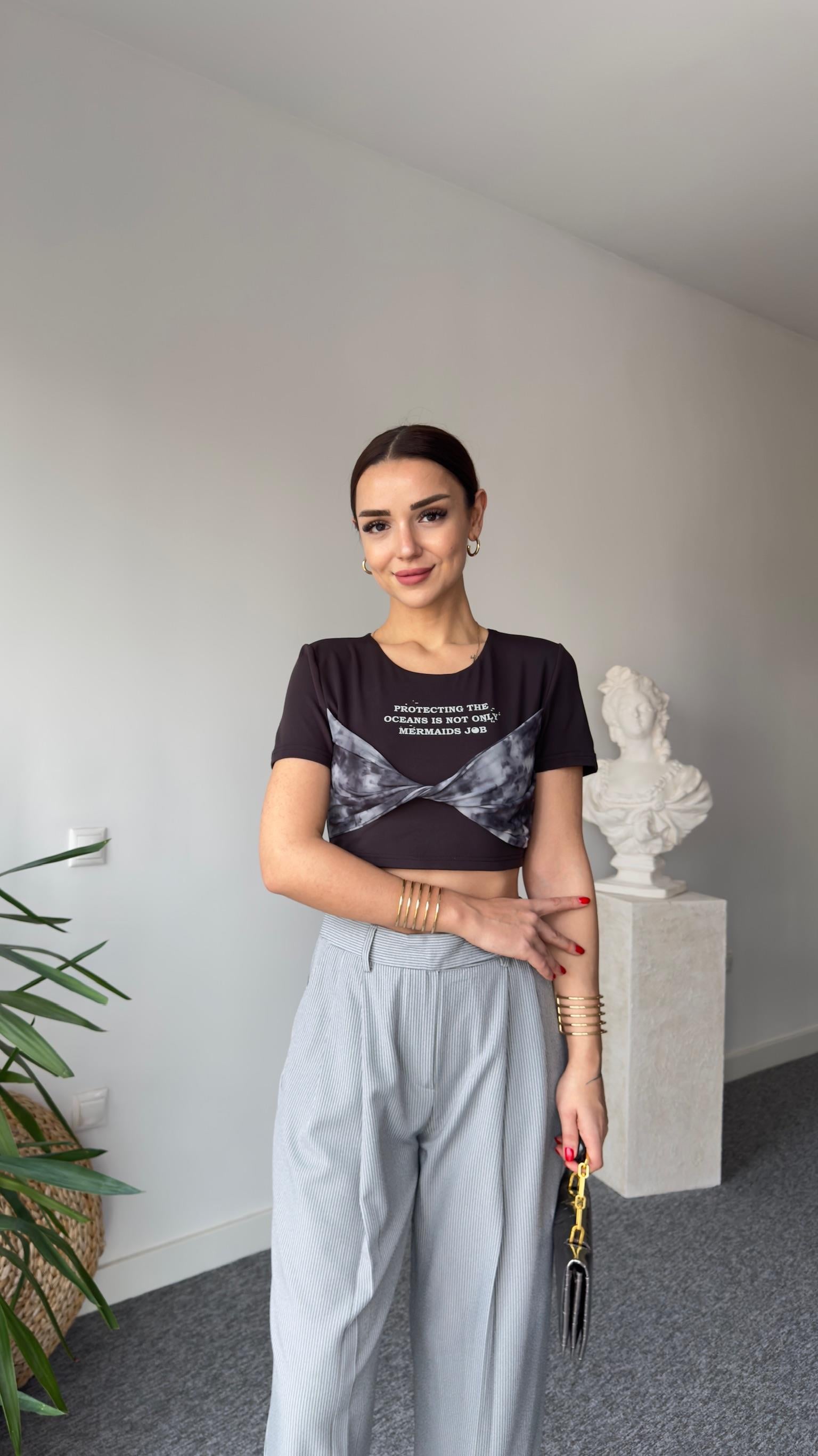Elita Yazı Detaylı Siyah Tshirt