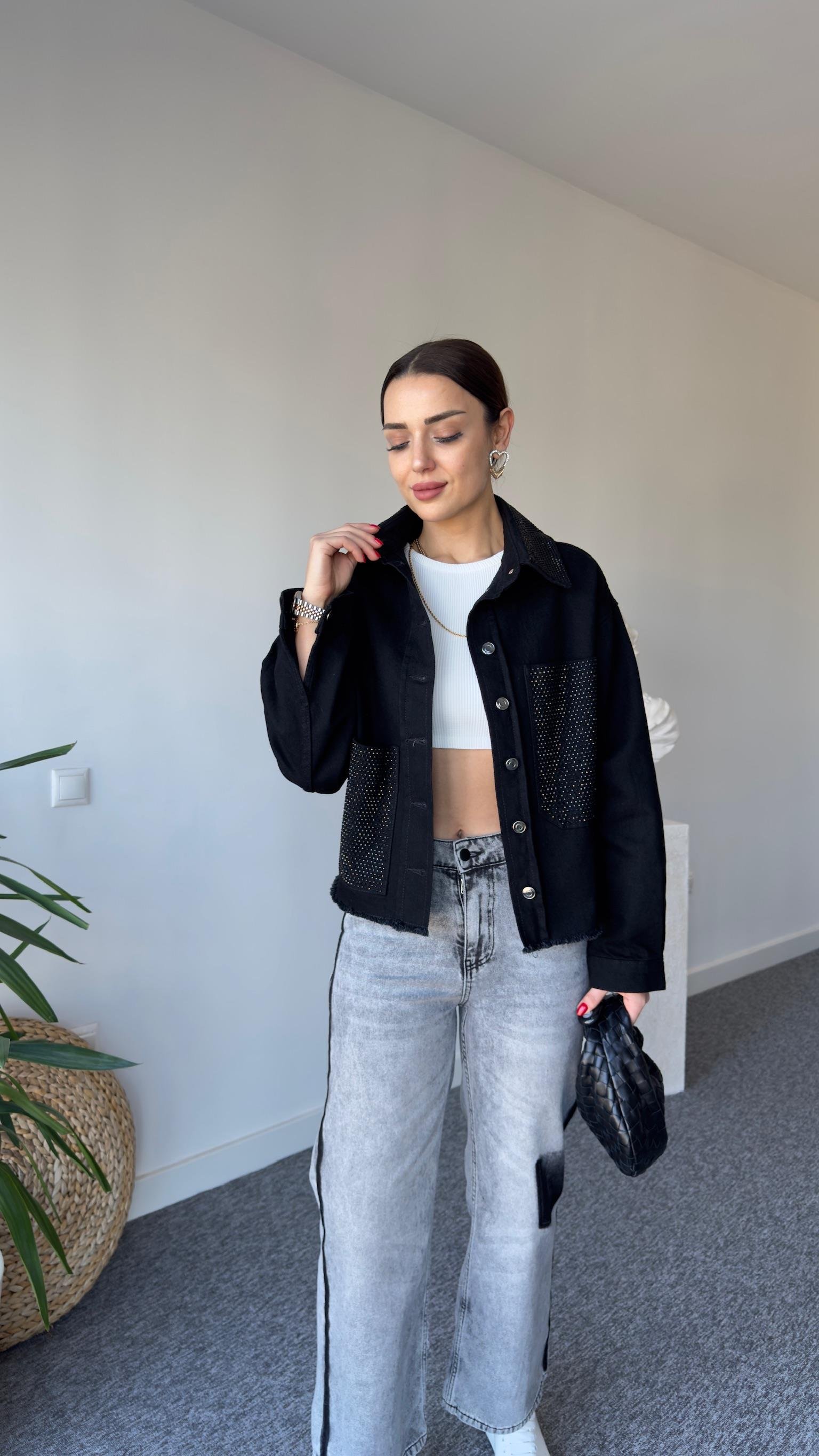 Orj Model Yaka Ve Cepler Taşlı Jean Ceket