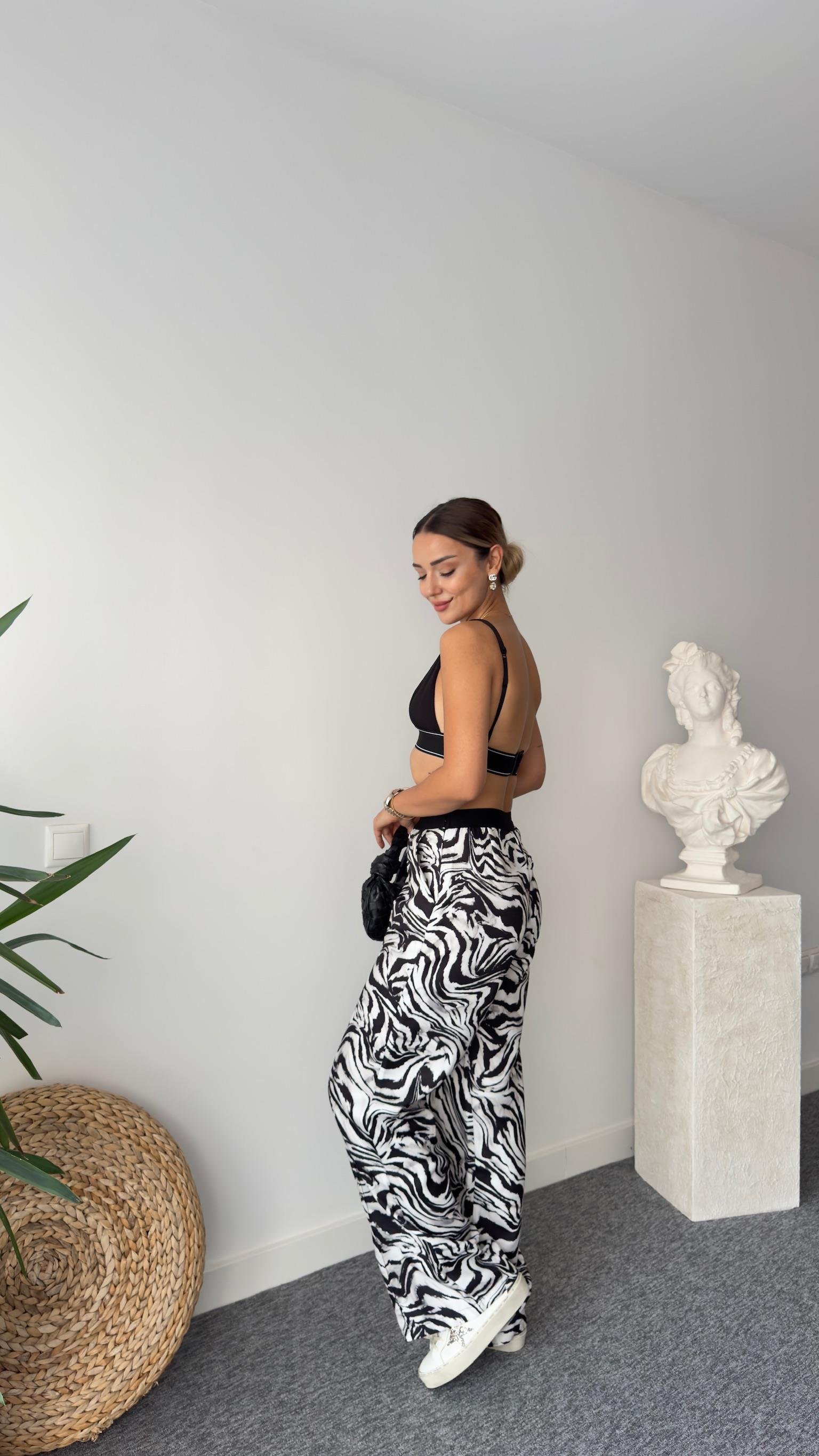 Regi Beli Lastikli Zebra Desen Pantolon