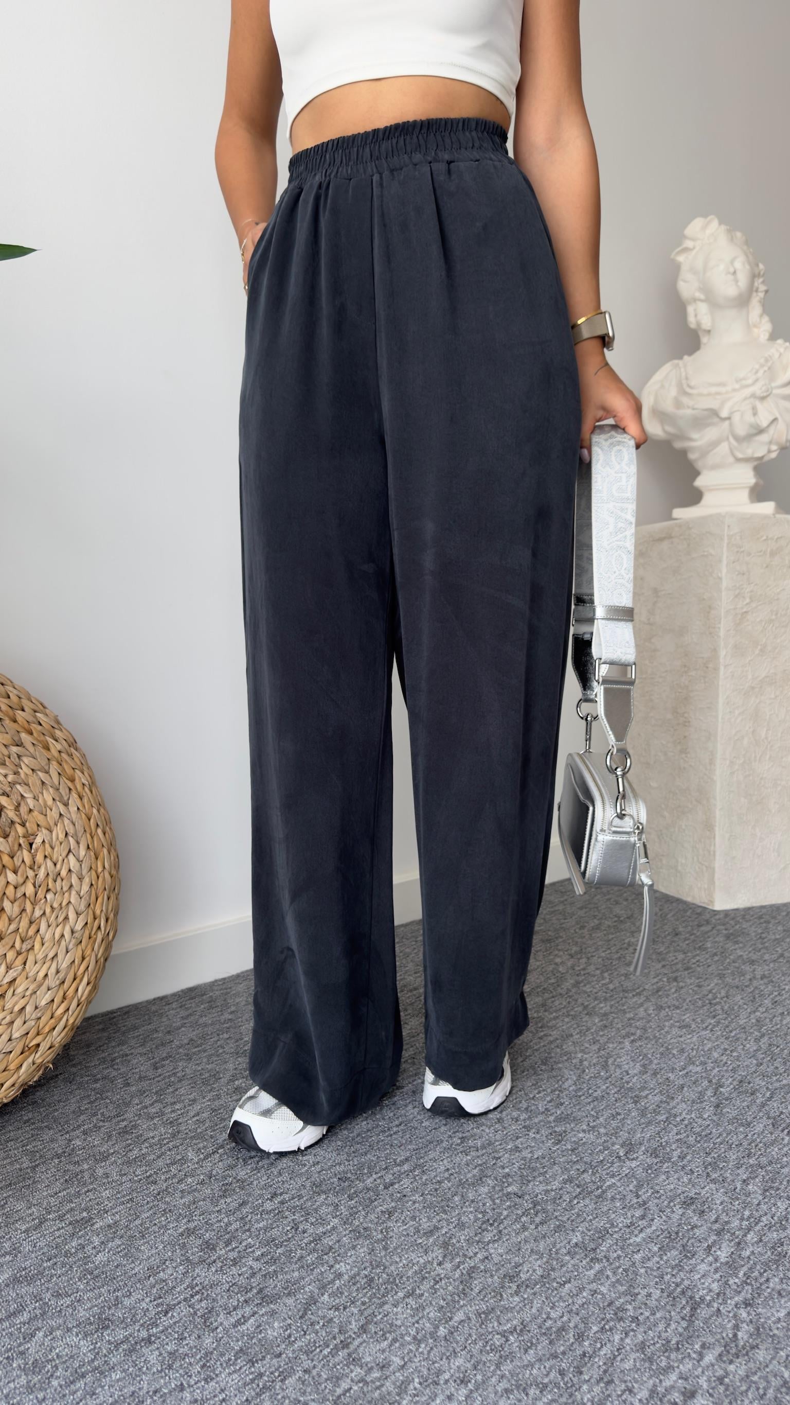 Orena Bel Büzgülü Tensel Antrasit Takım