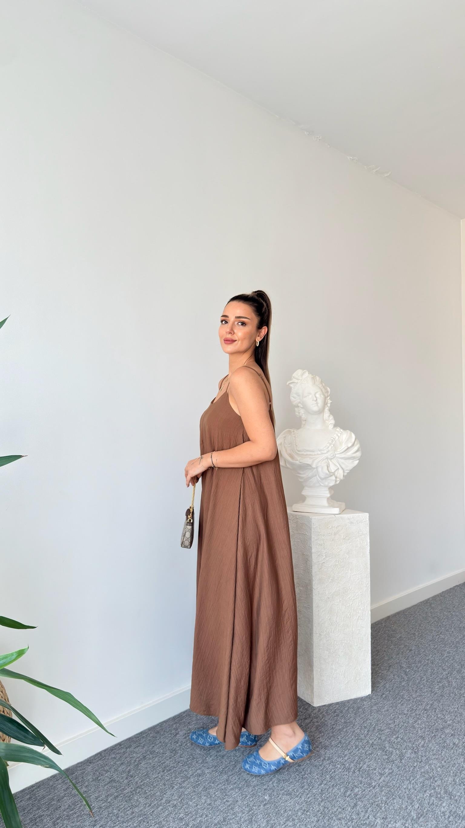 Kahve Ruma Askılı Elbise 