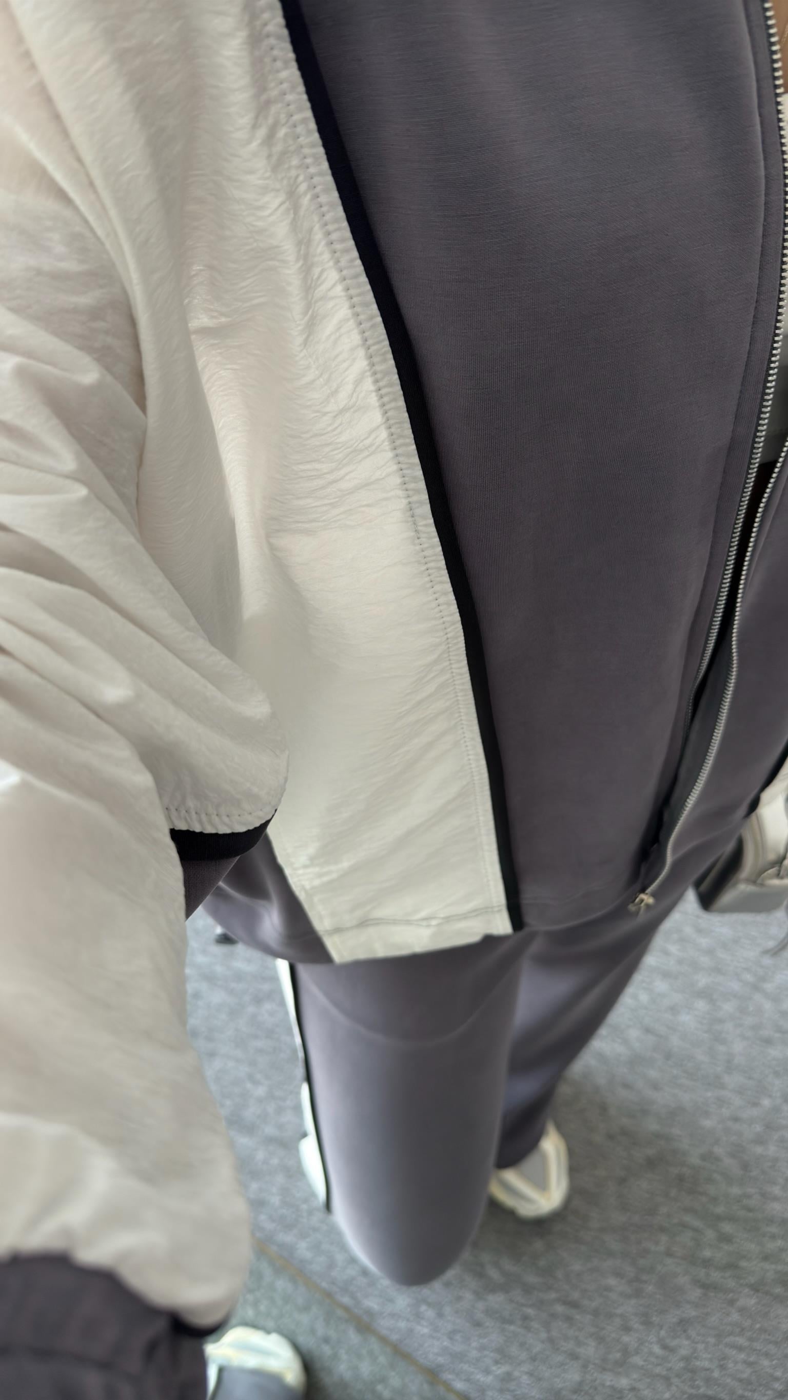 Paraşüt Detaylı Gri Modal Takım