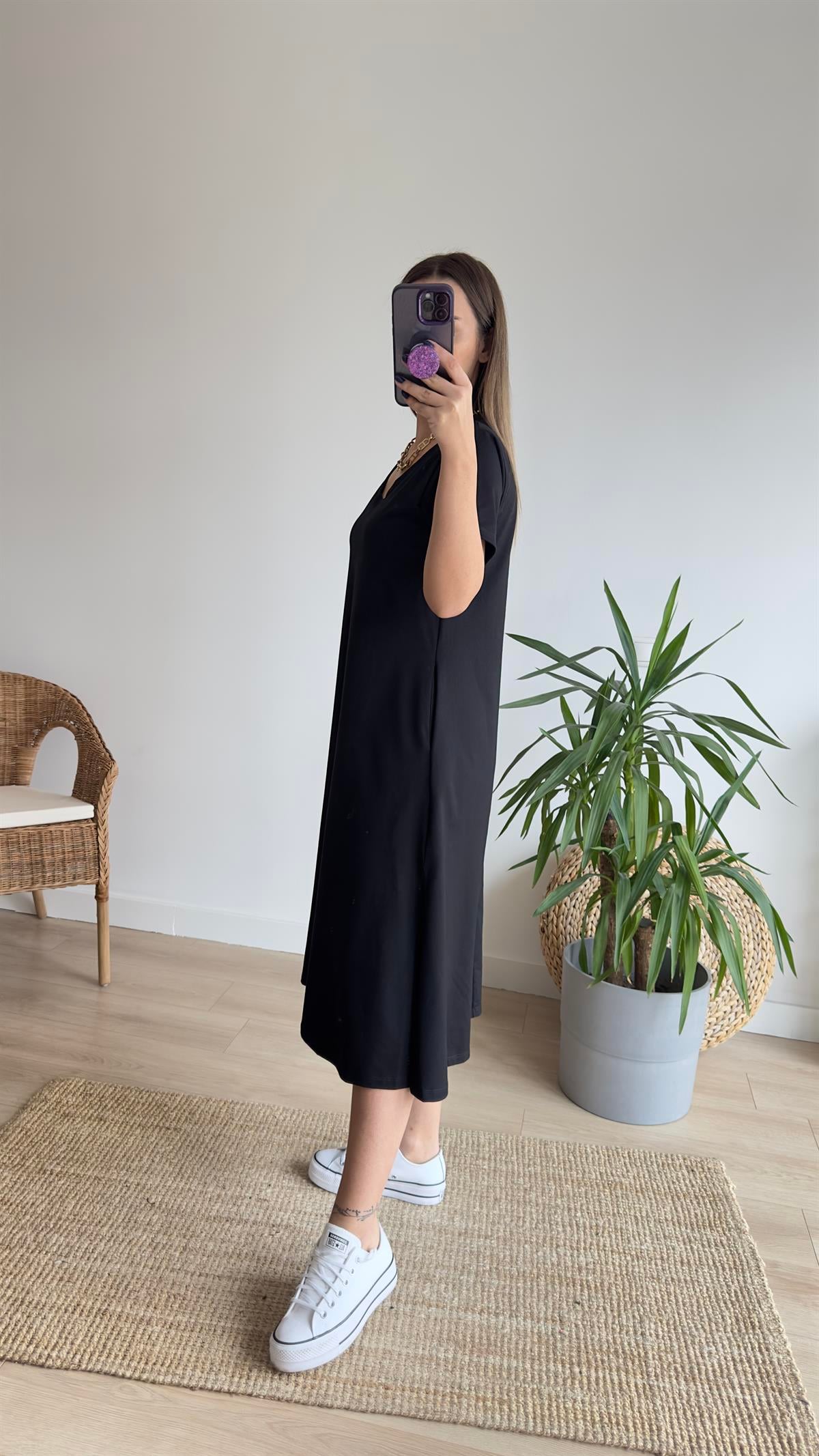 V Yaka Siyah Basic Elbise