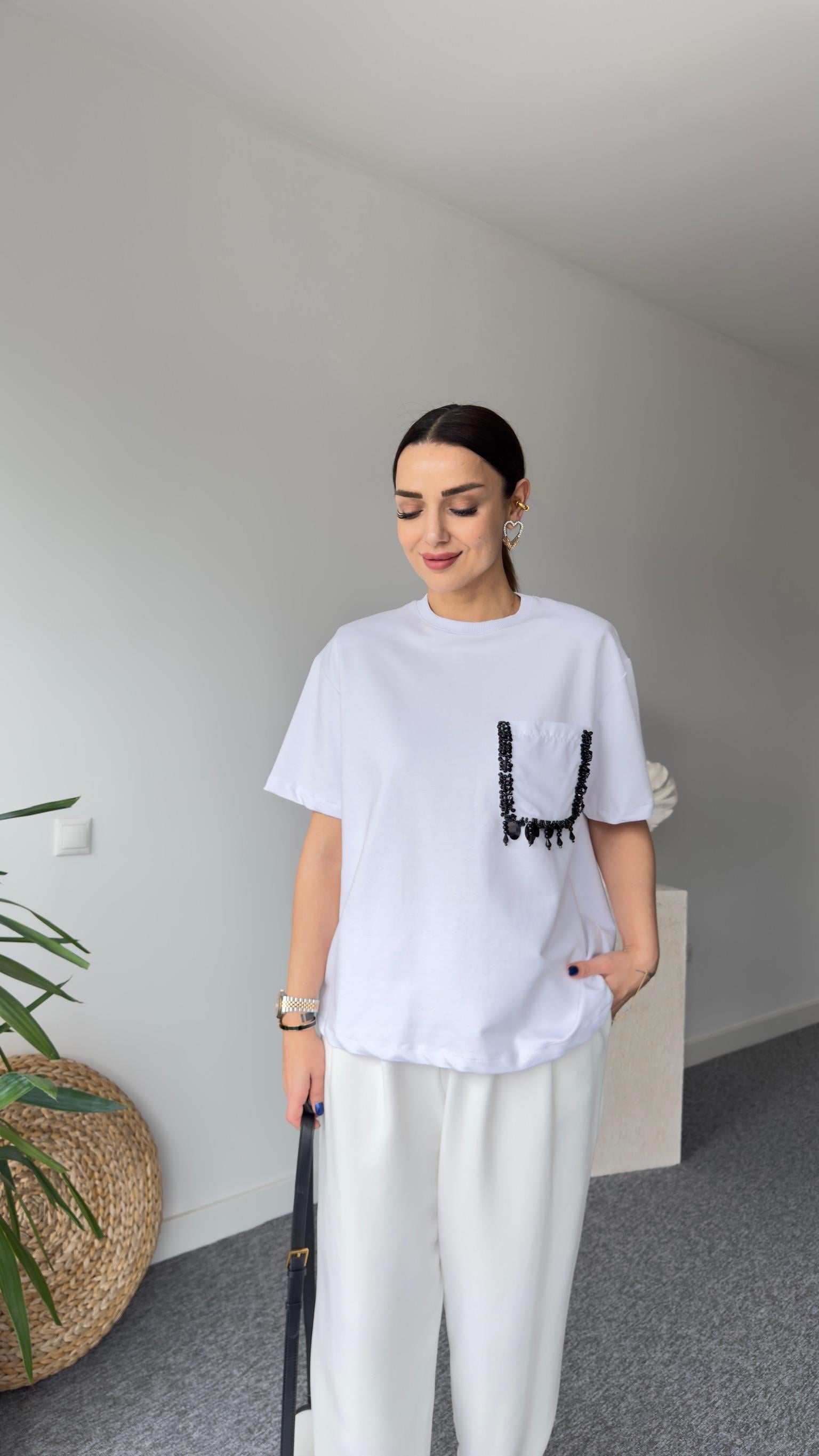 Veal Cebi Taş Detaylı Beyaz Tshirt
