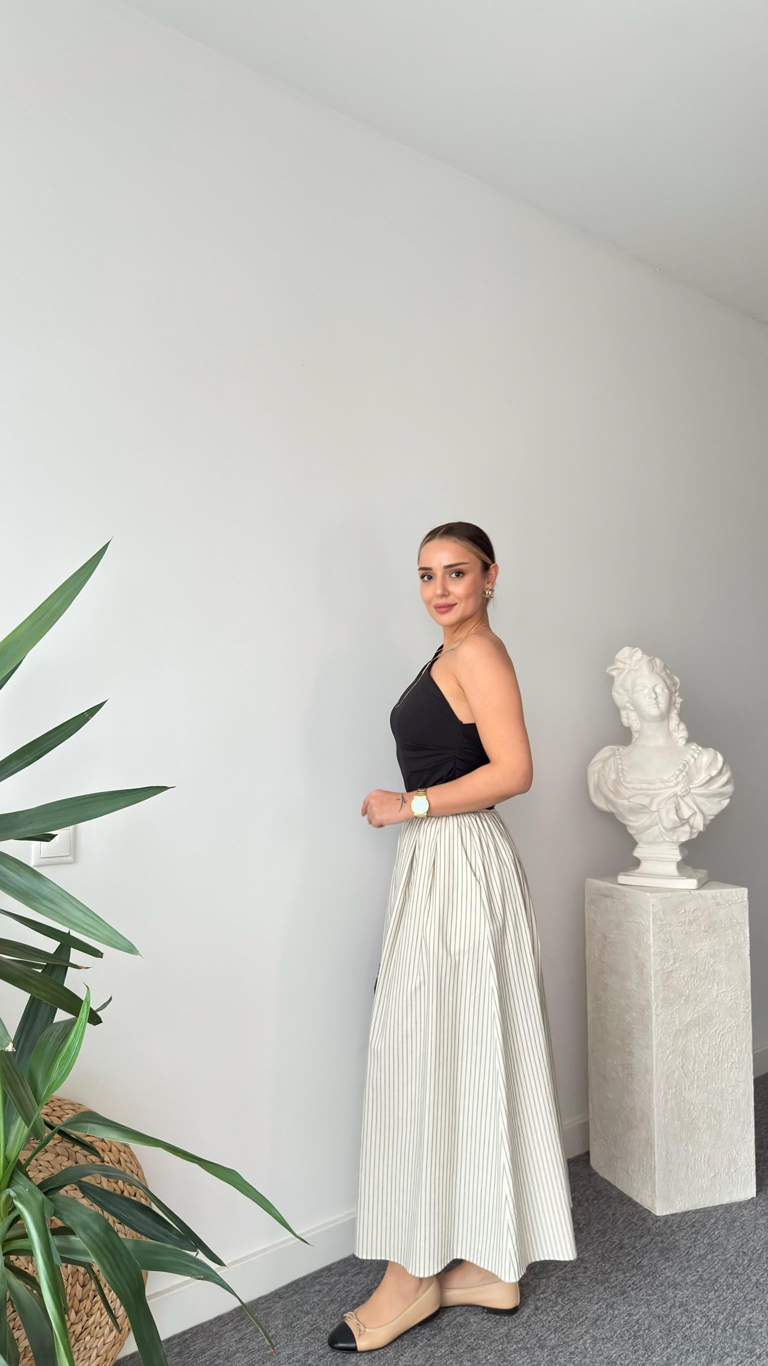 Siyah Tek Omuz Asimetrik Poplin Bluz