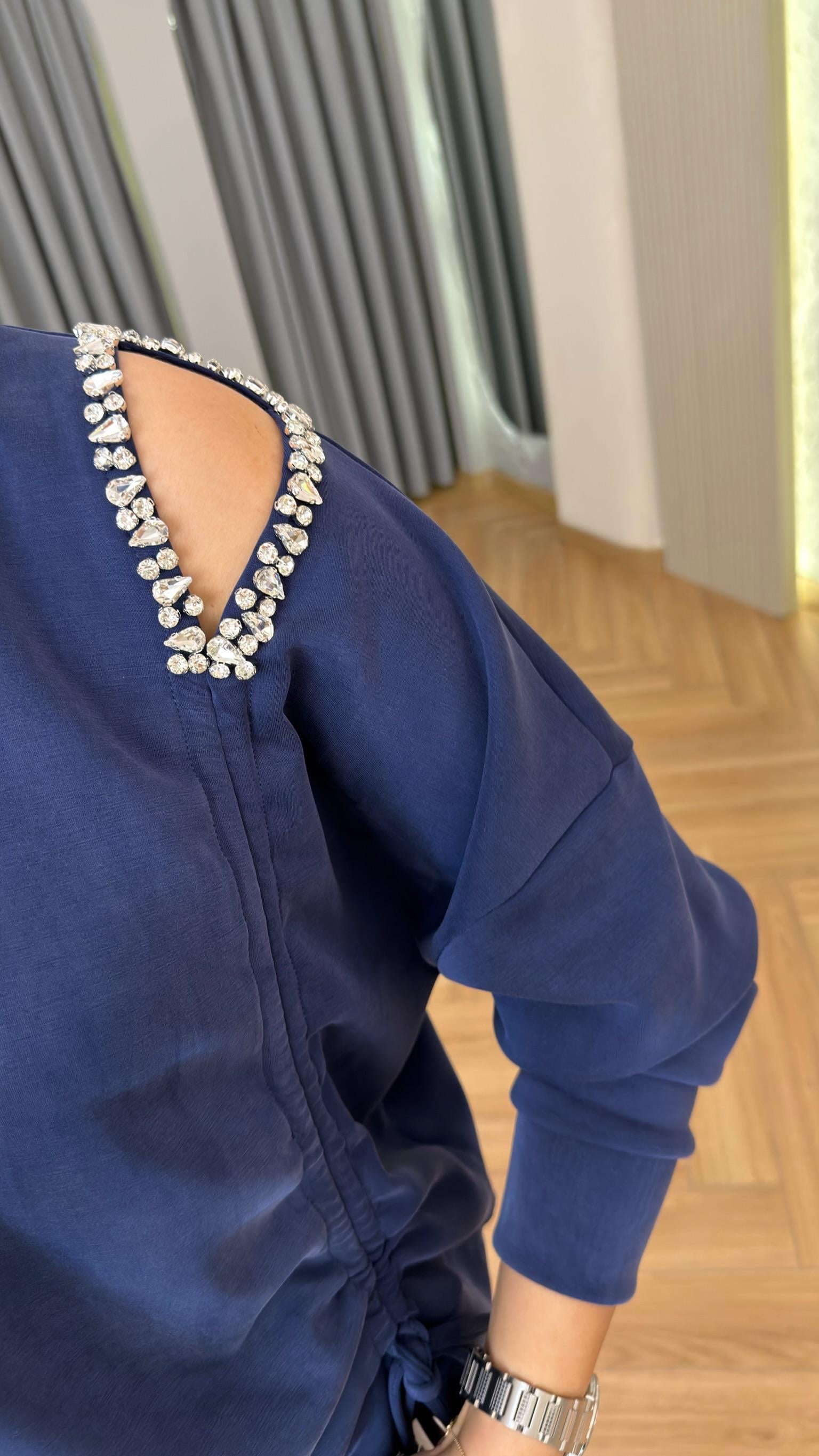 Lacivert Taş Detay Büzgülü Modal Sweat