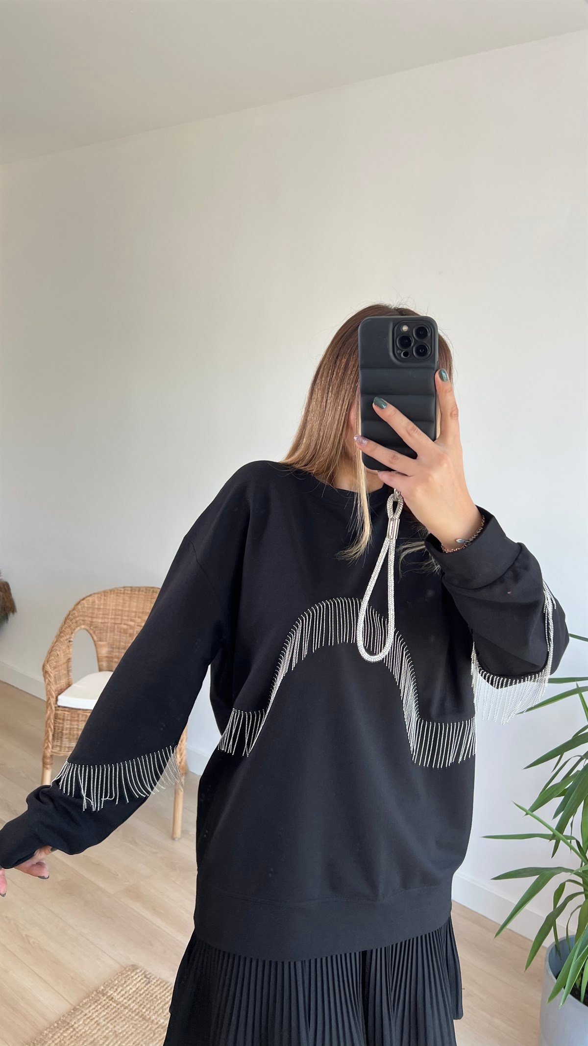 Zincirli Siyah Tasarım Sweat