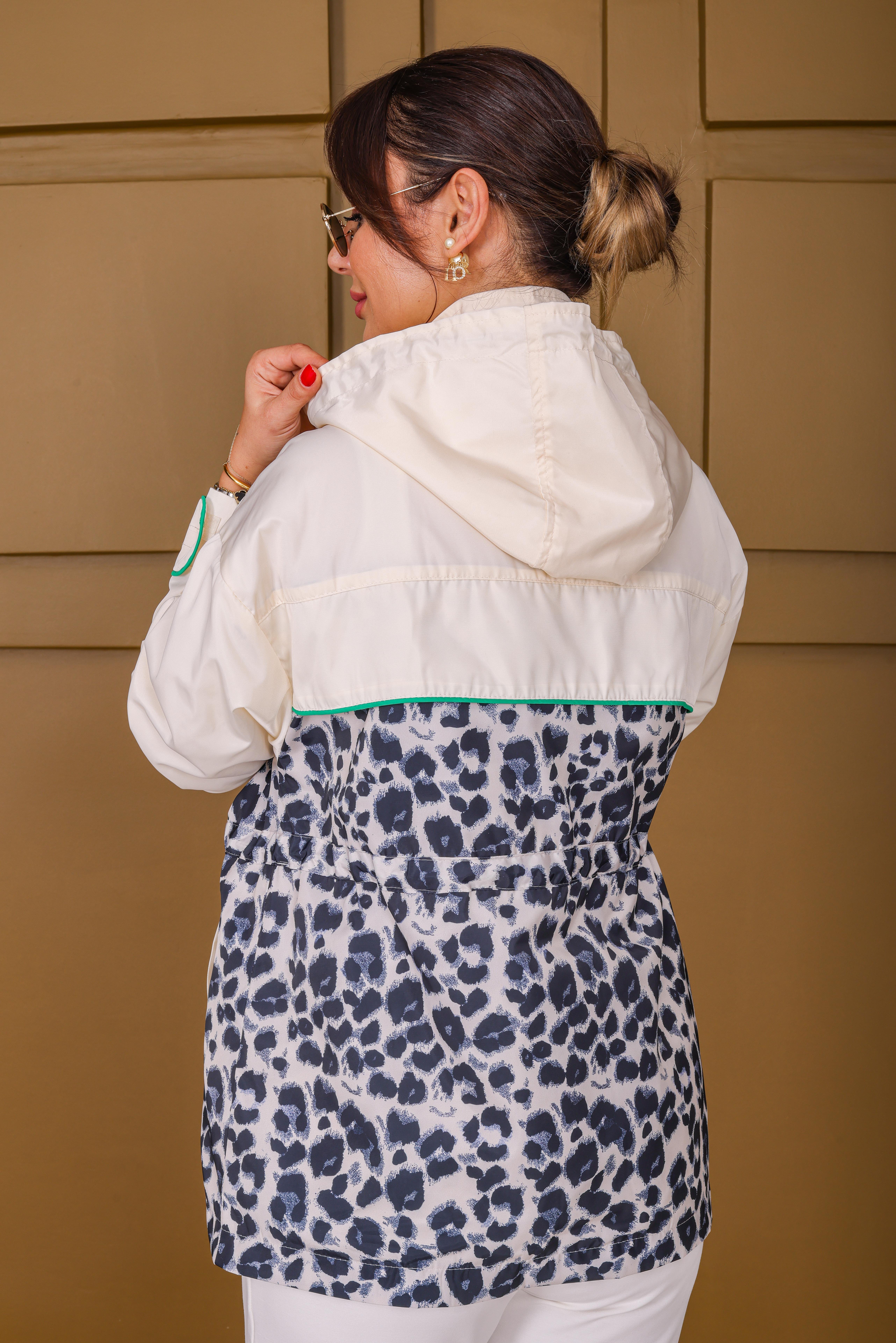 Beyaz Tws Model Leopar Desenli Kapüşonlu Ceket 
