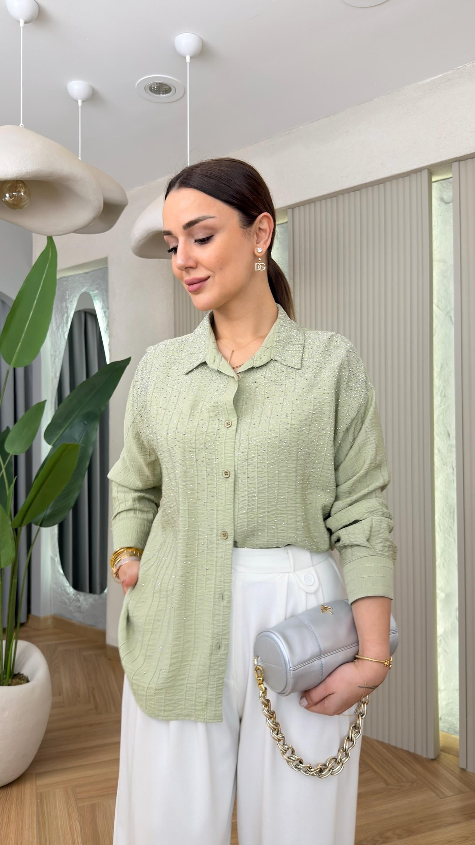 Yeşil Minka Parıltılı Taş Detaylı Gömlek