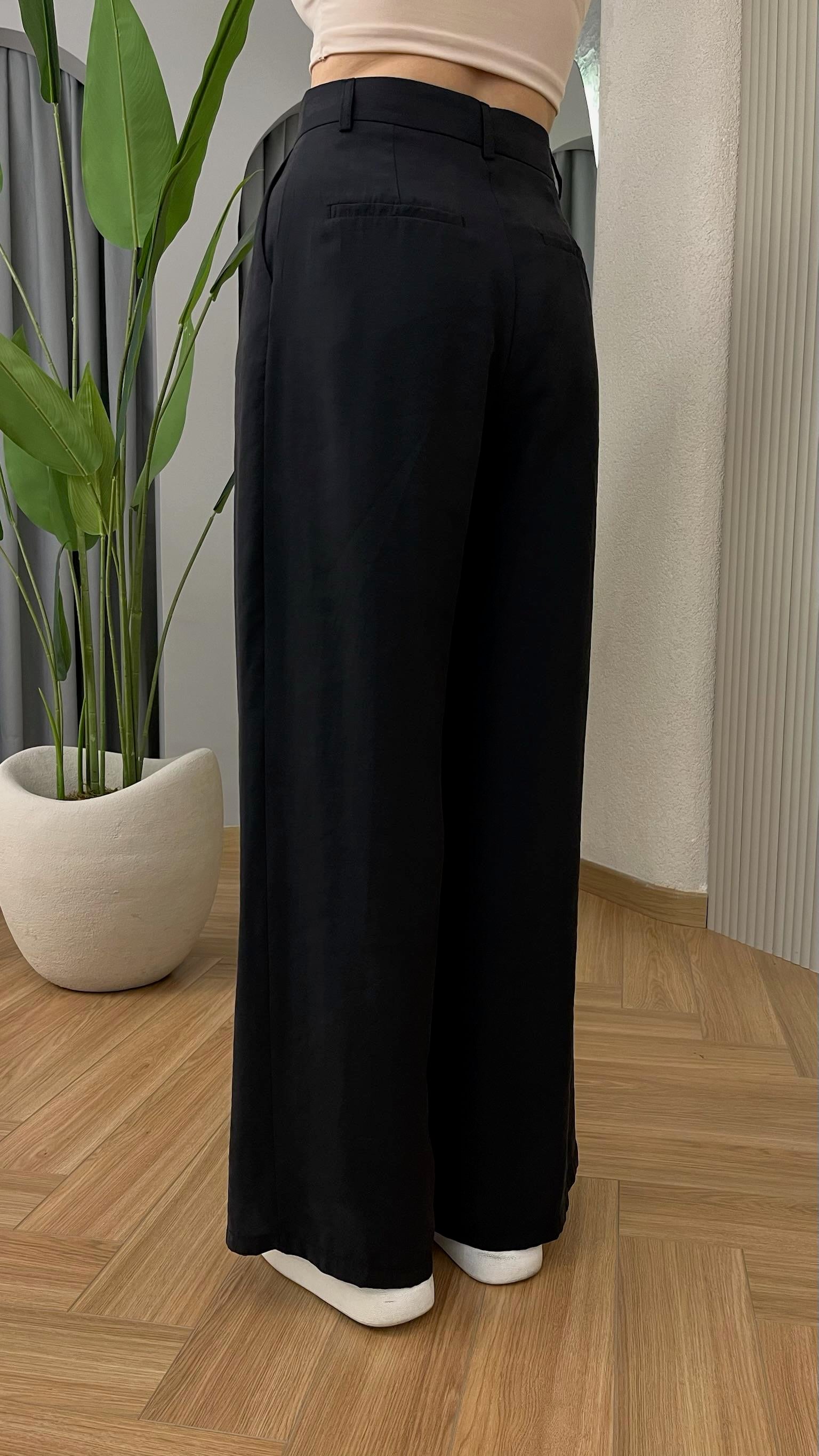 Siyah Tülna Bol Paça Tensel Pantolon