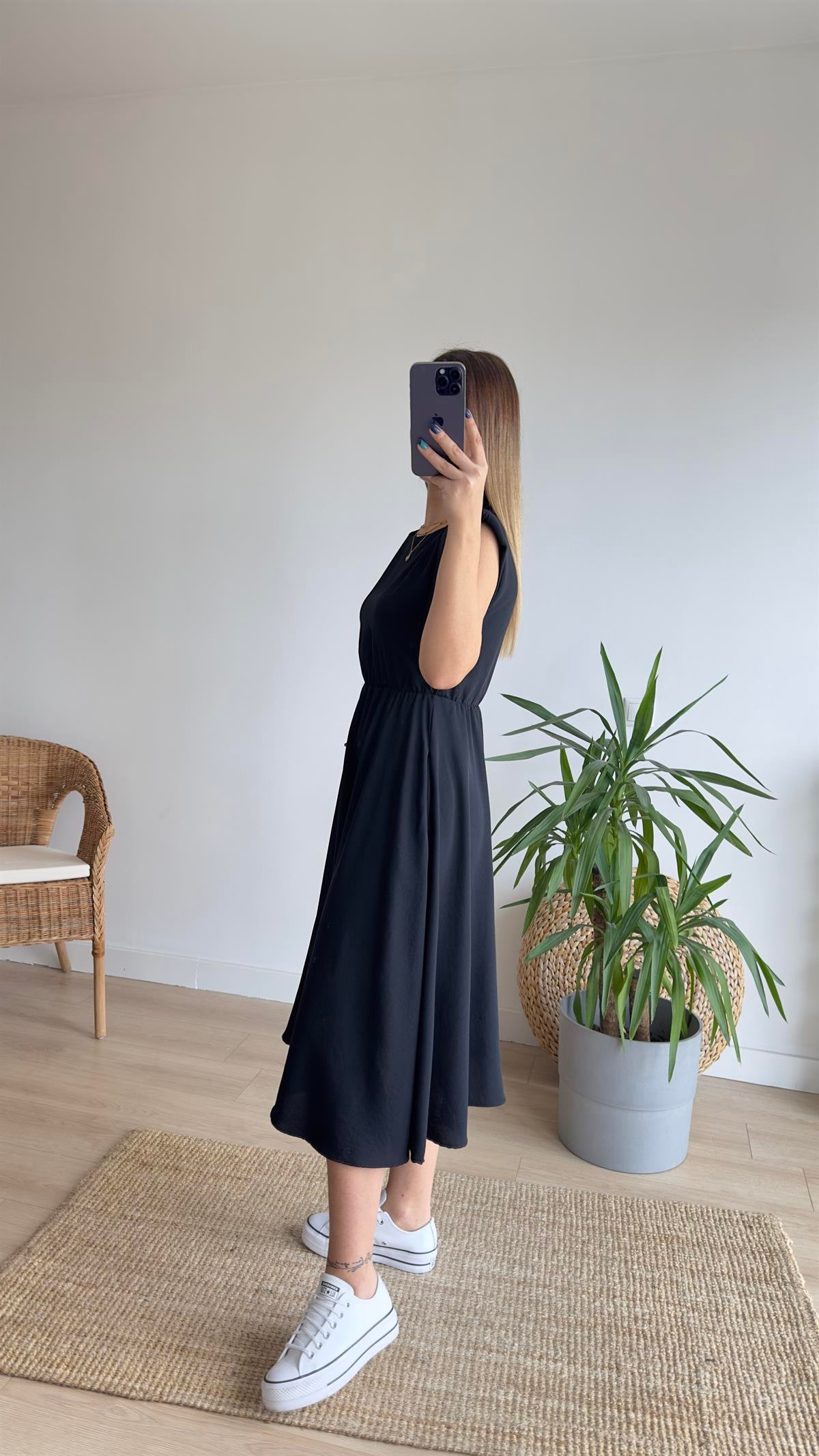 Beli Lastikli Vatkalı Siyah Basic Elbise 