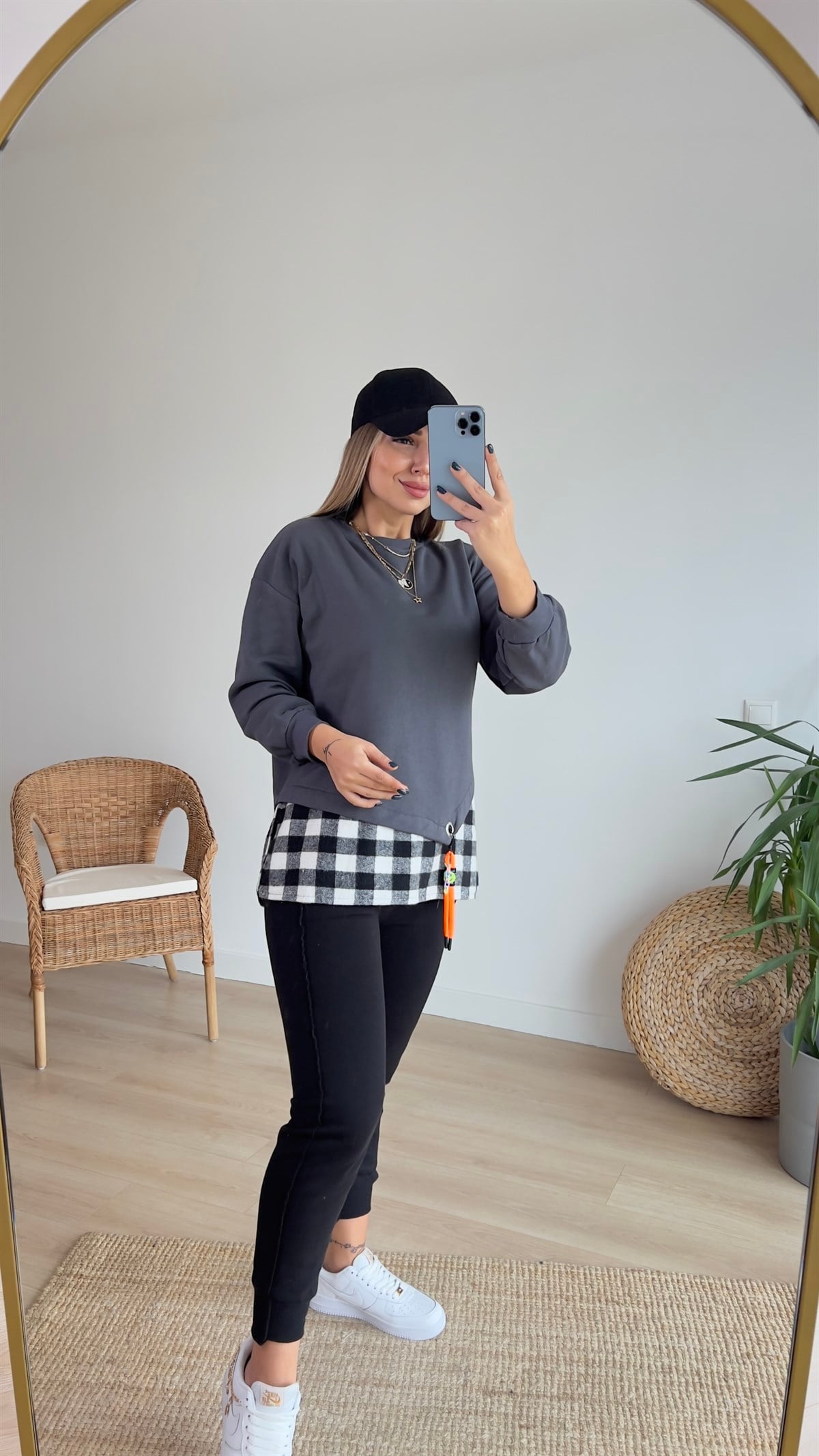Ekose Detaylı Tasarım Antrasit Sweatshirt