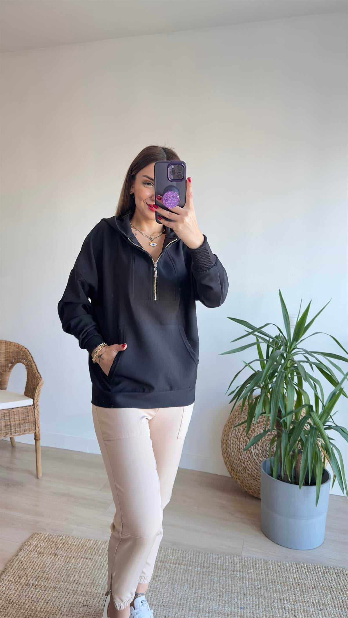 Yarım Fermuarlı Siyah Sweat