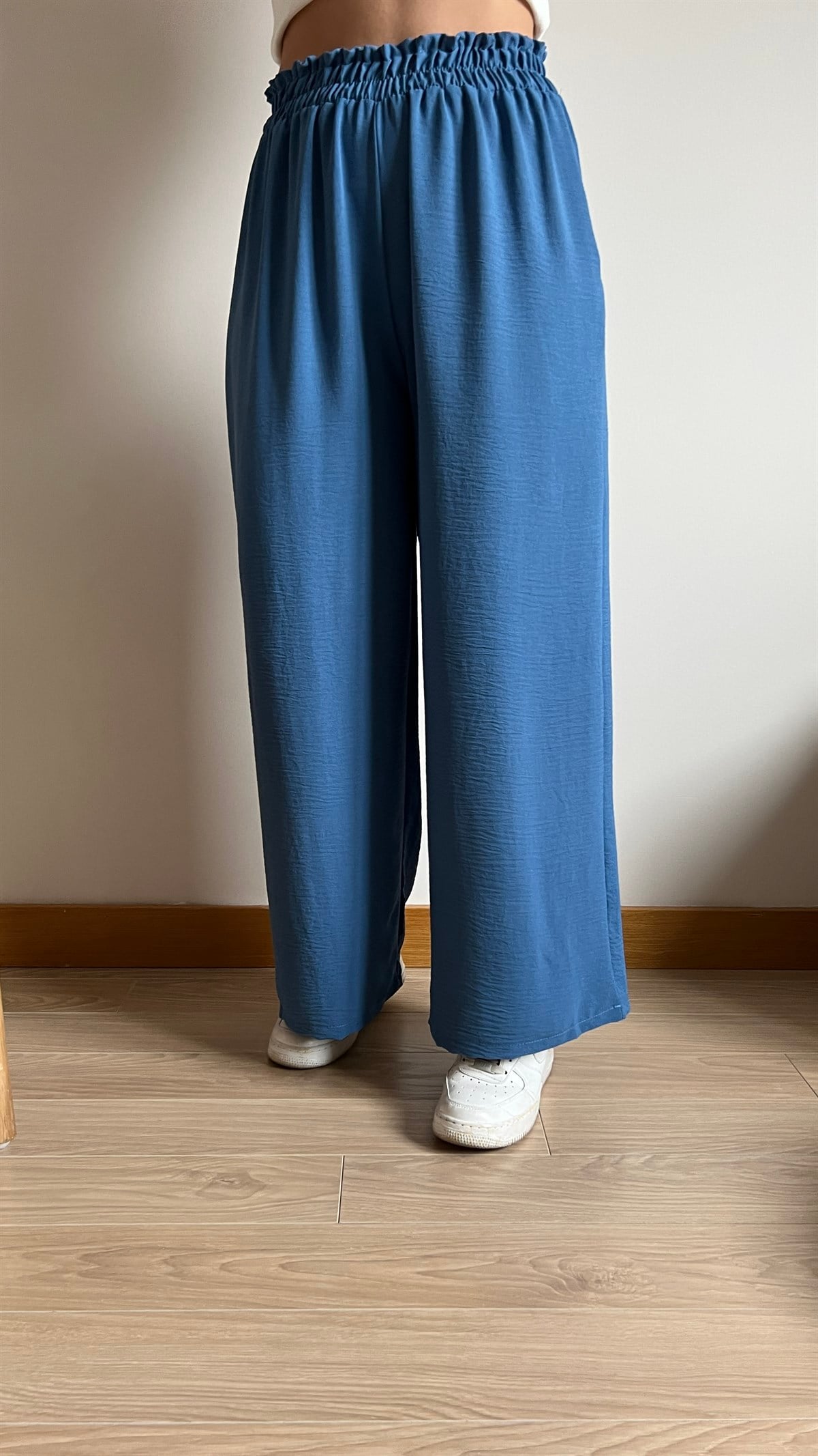 Beli Lastikli Mavi Bol Pantolon