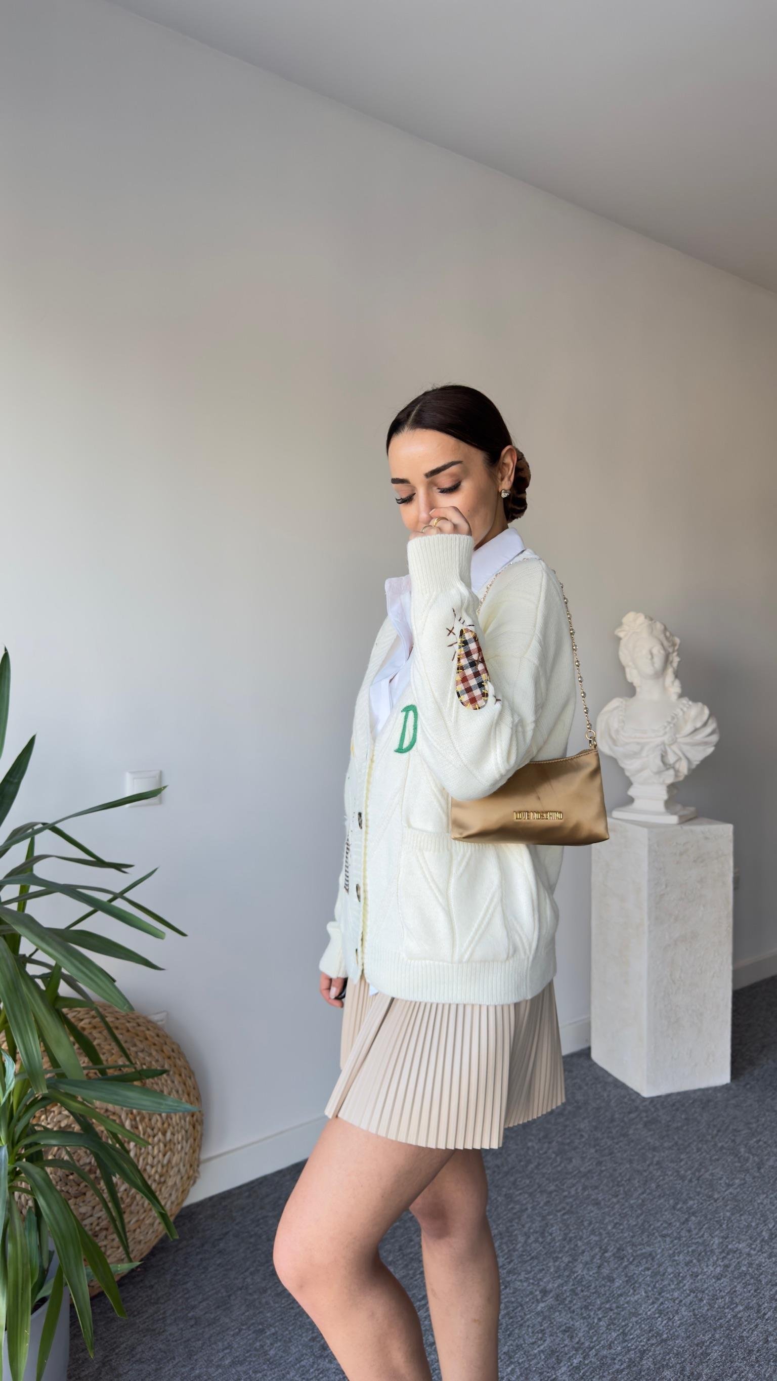 Gaze Nakış Detaylı Ekru Triko Hırka