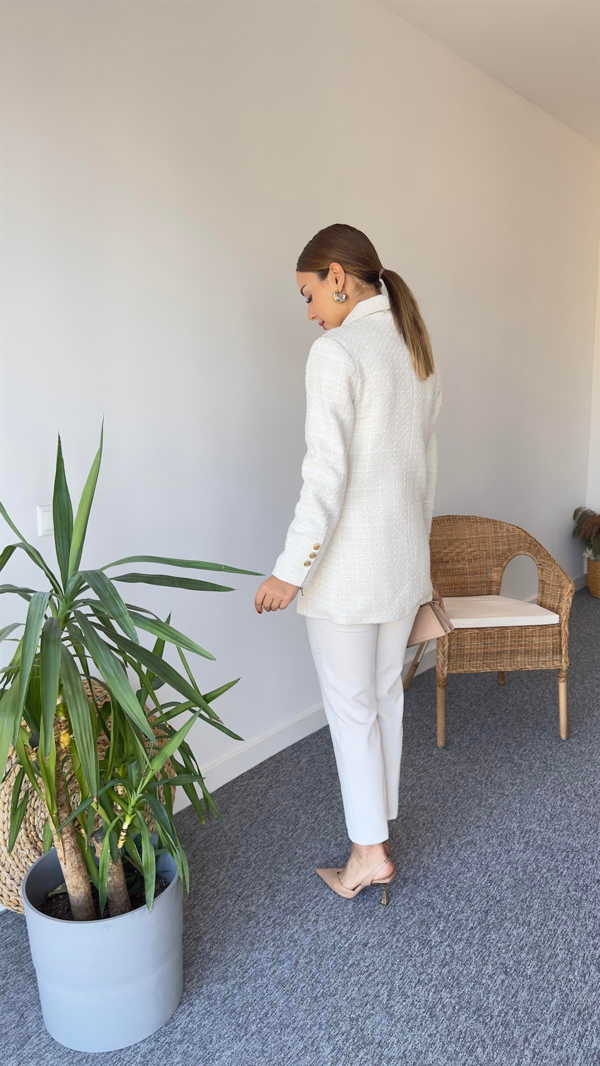 Gold Düğme Ekru Tüvit Blazer Ceket
