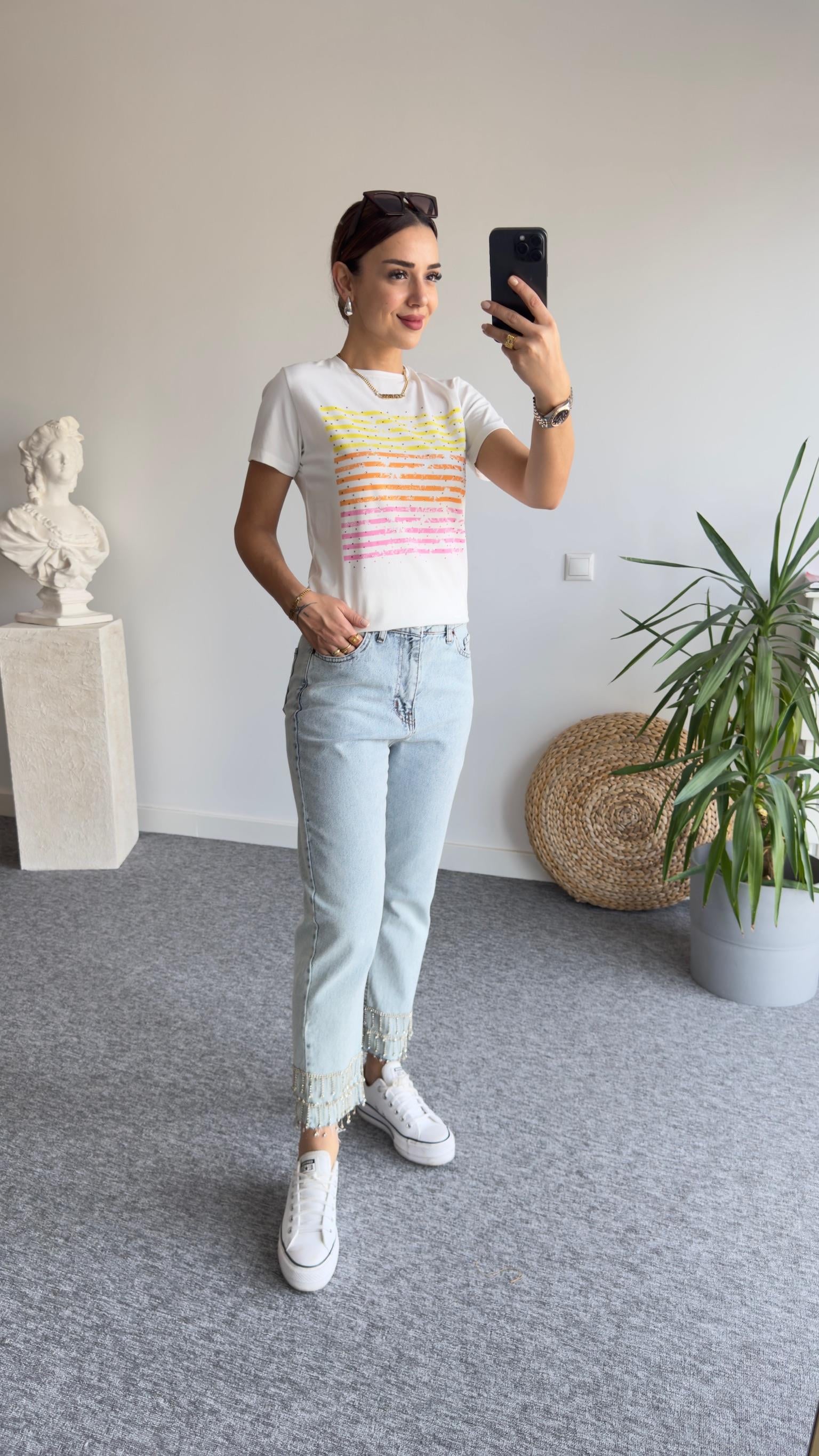 Marka Model Renk Geçişli Taşlı Tshirt