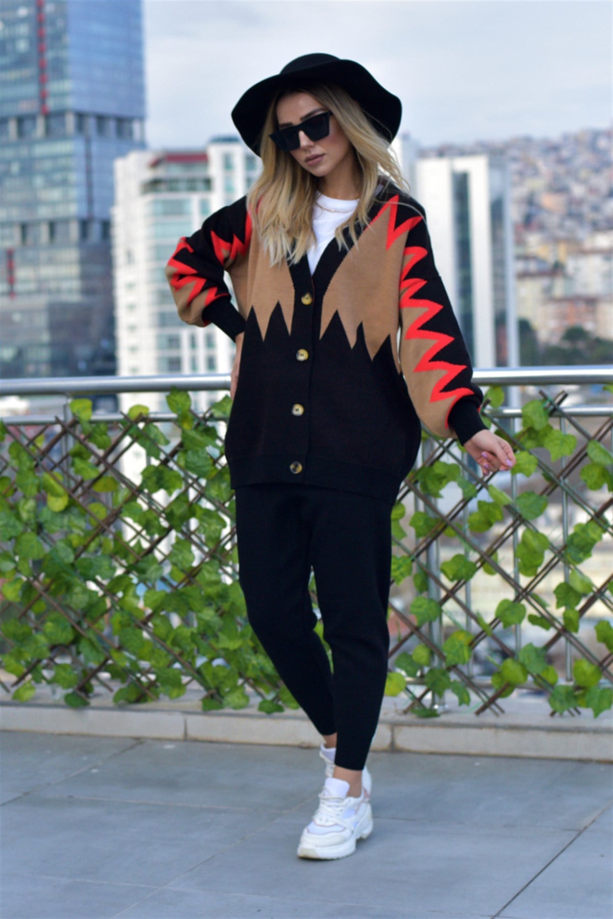 Zikzaklı Triko Takım