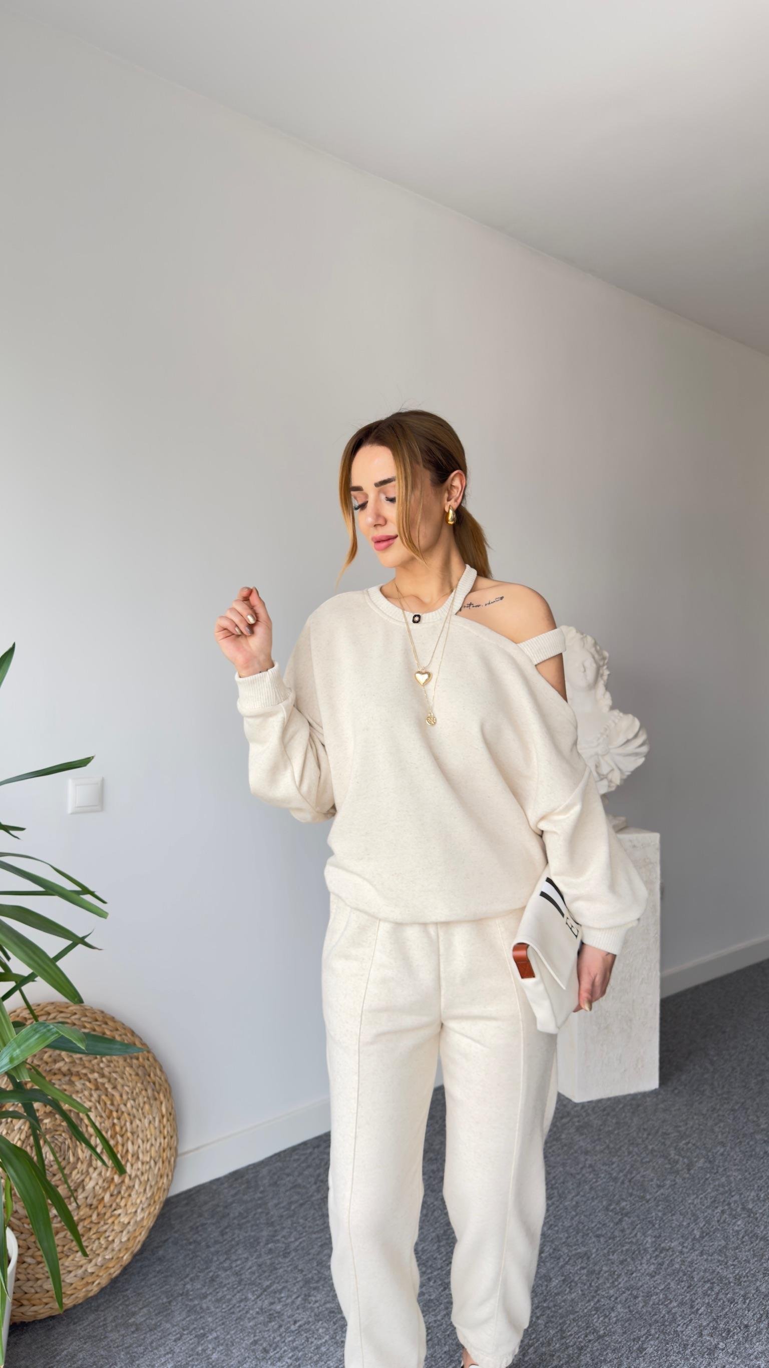 Omuz Pencereli Taş Eşofman Takımı