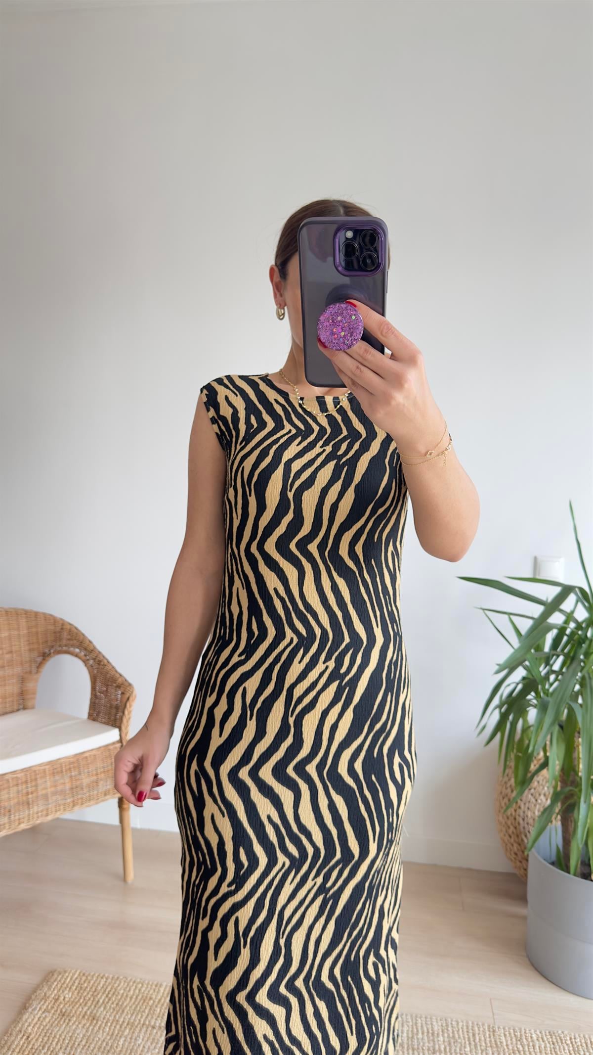 Bej Zebra Desen Yırtmaçlı Elbise