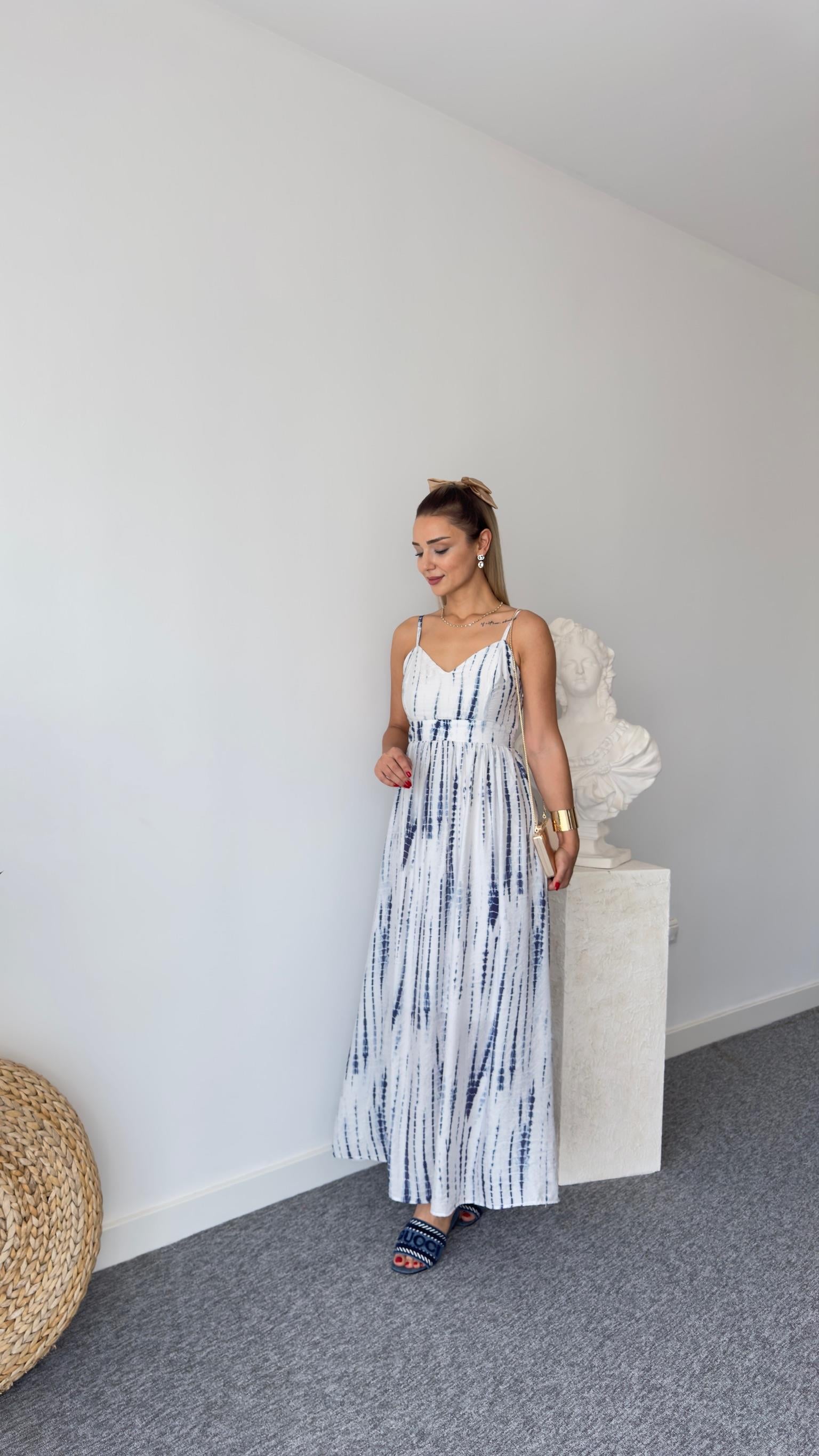 Mngo Model Mavi Desenli Askılı Elbise 