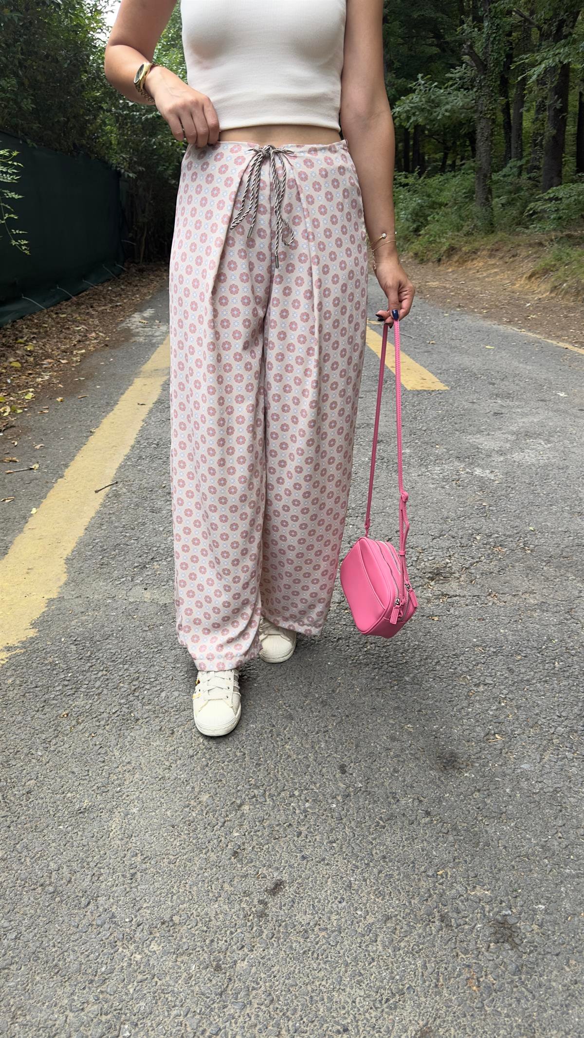 Marka Model Bağlama Detaylı Pantolon