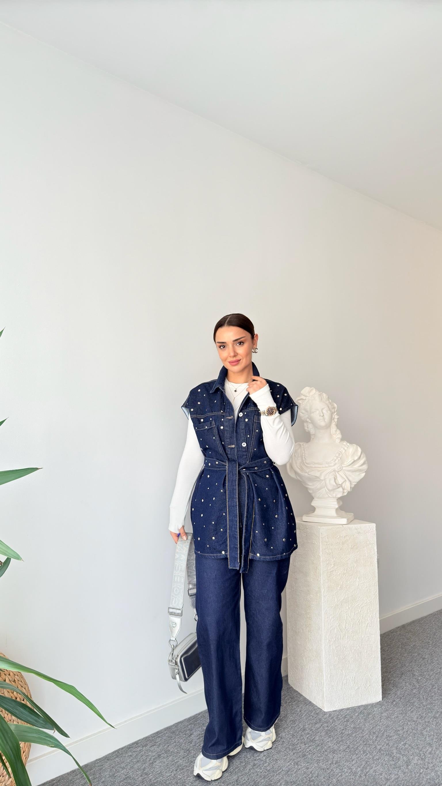 Sila Lacivert Zımbalı Yelek Pantolon Takım