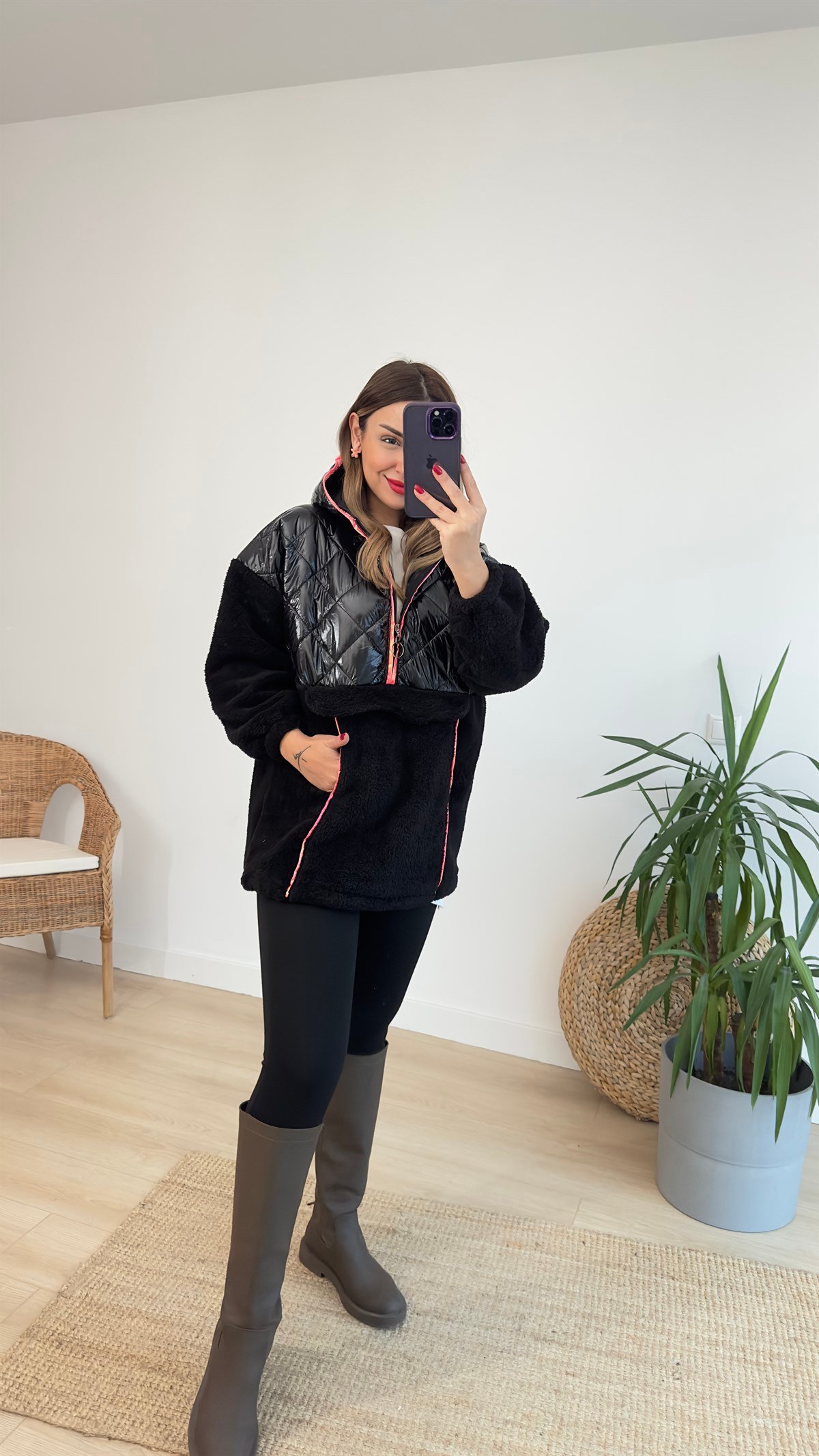 Pembe Kapitone Detaylı Peluş Sweat