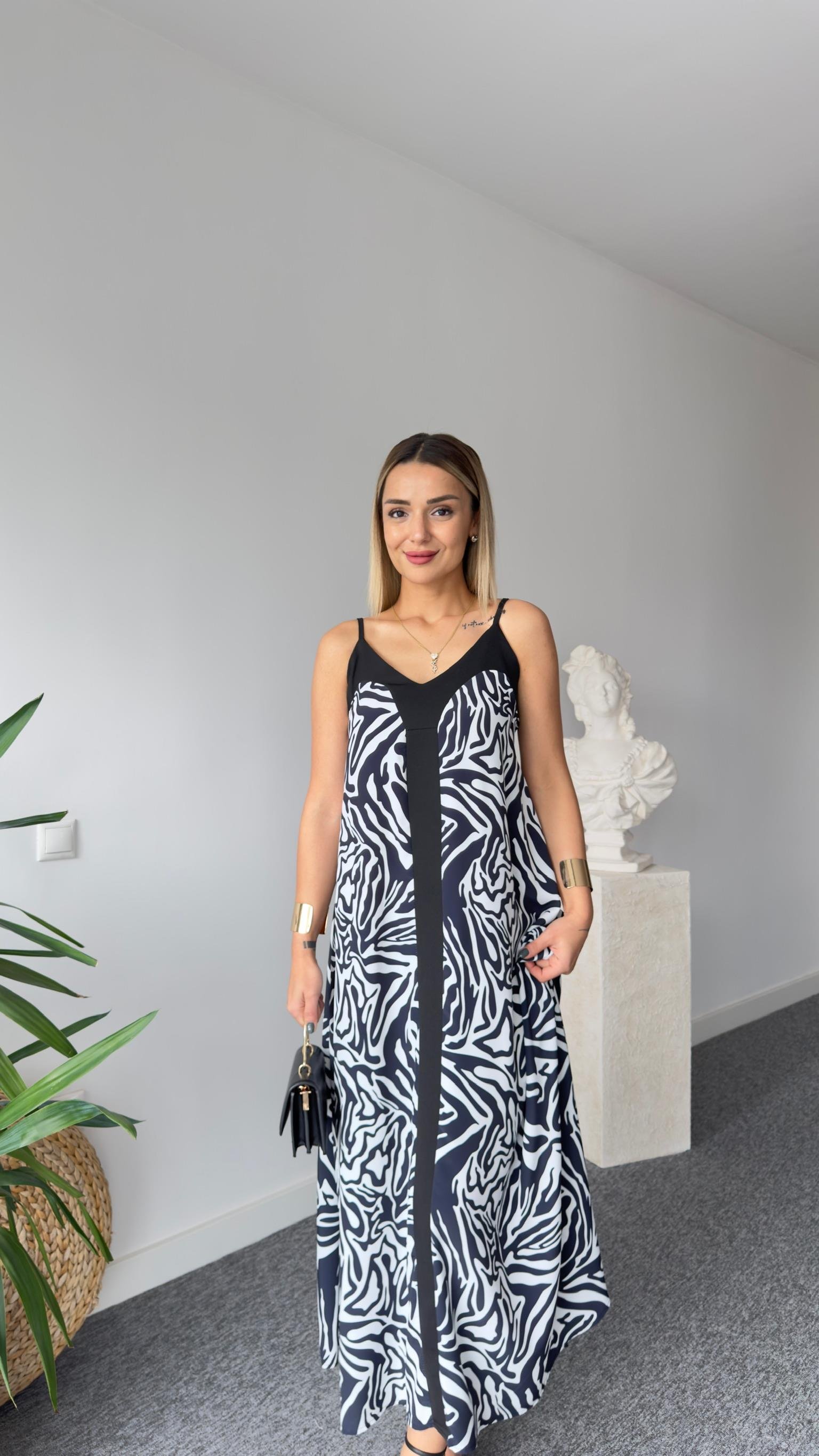 Orta Siyah Şeritli Zebra Desenli Elbise 