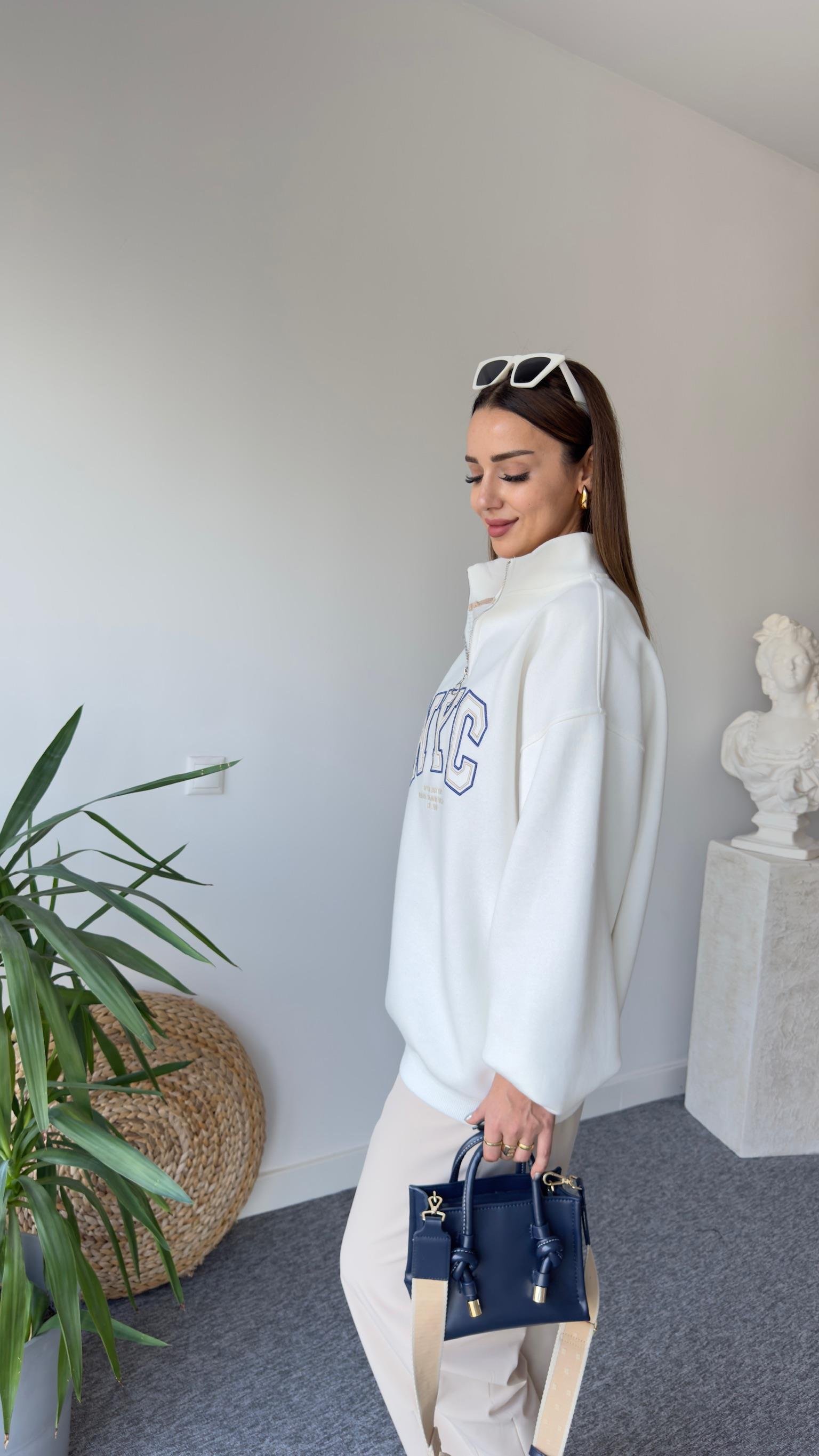 Nyc İşlemeli Fermuar Detay Sweatshirt