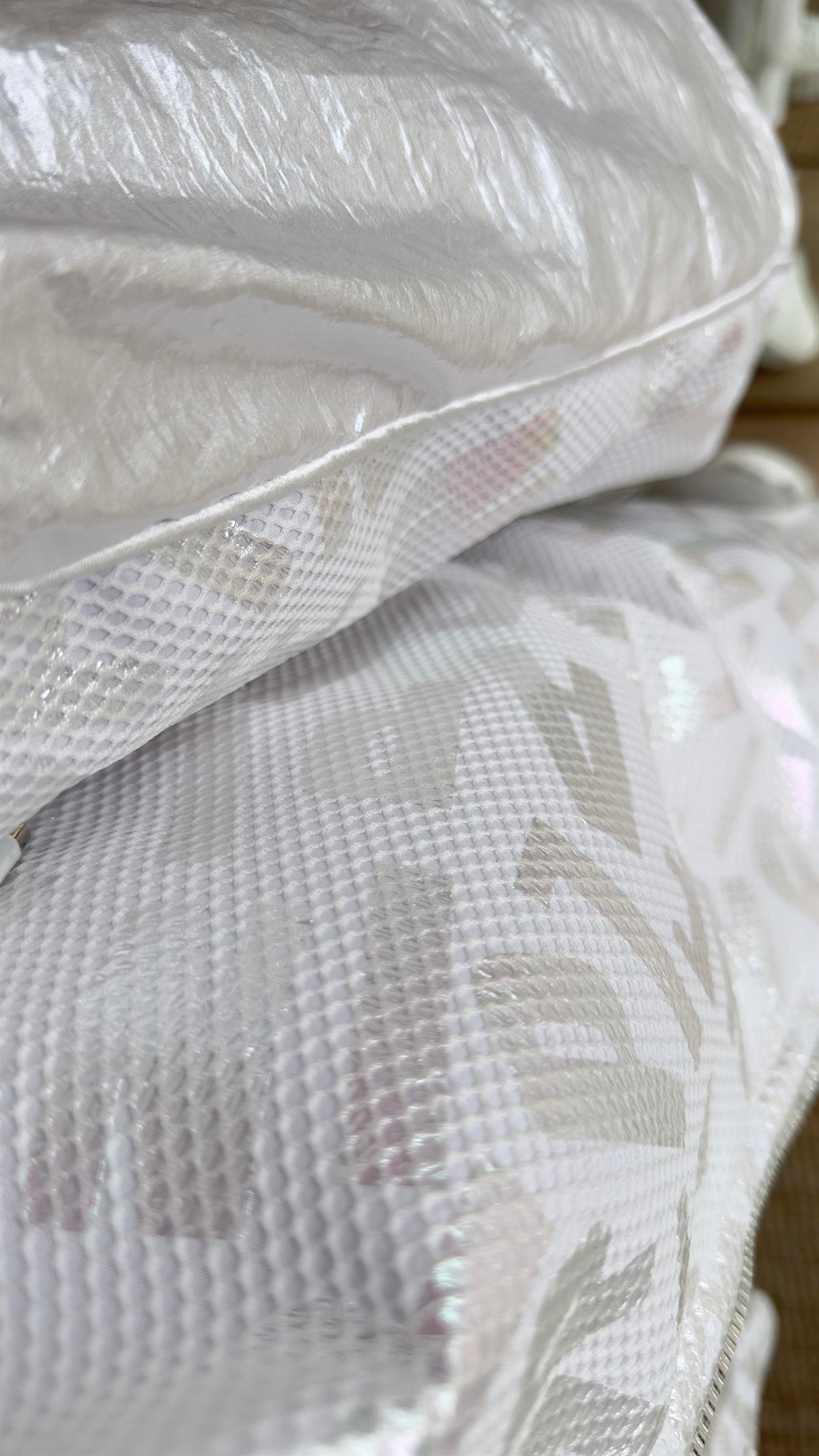 Harf Baskı Beyaz Tasarım Ceket