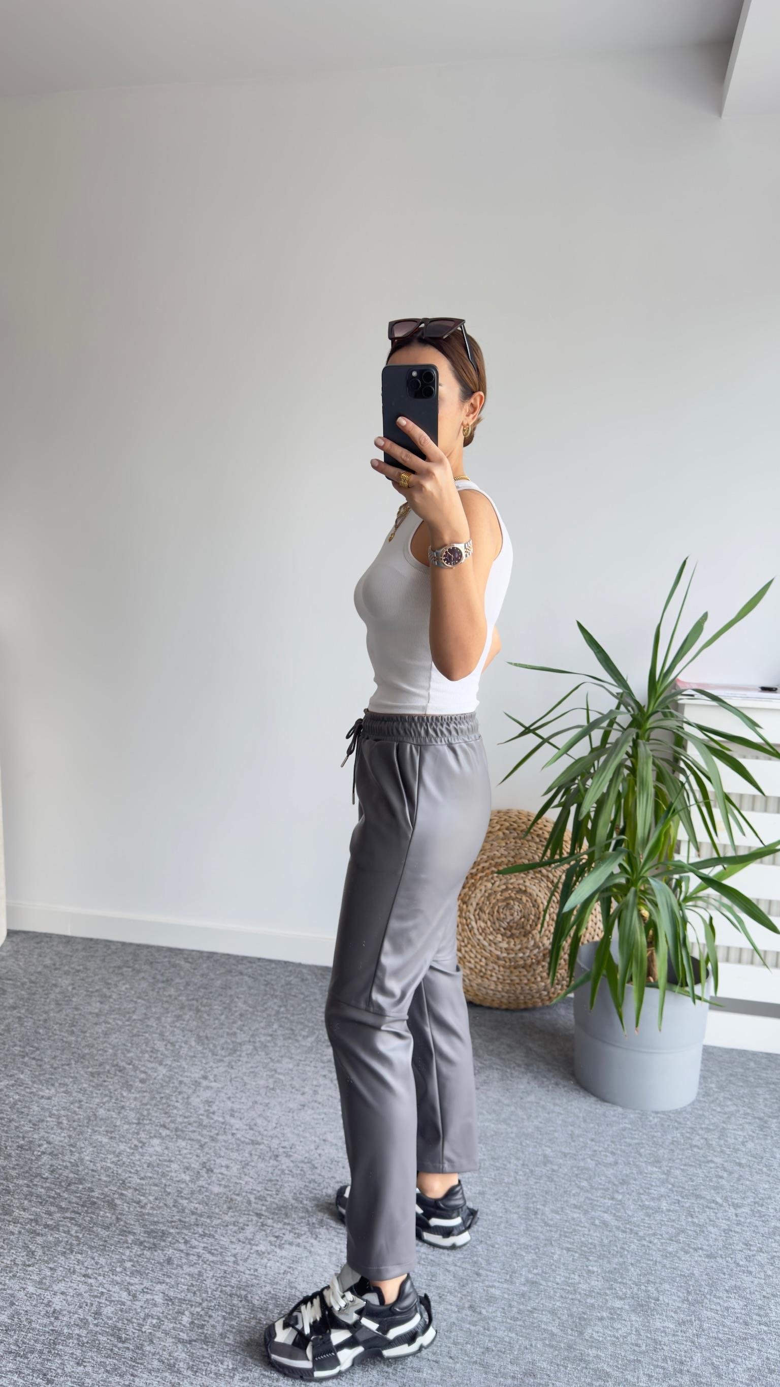 Marka Model İthal Gri Deri Pantolon