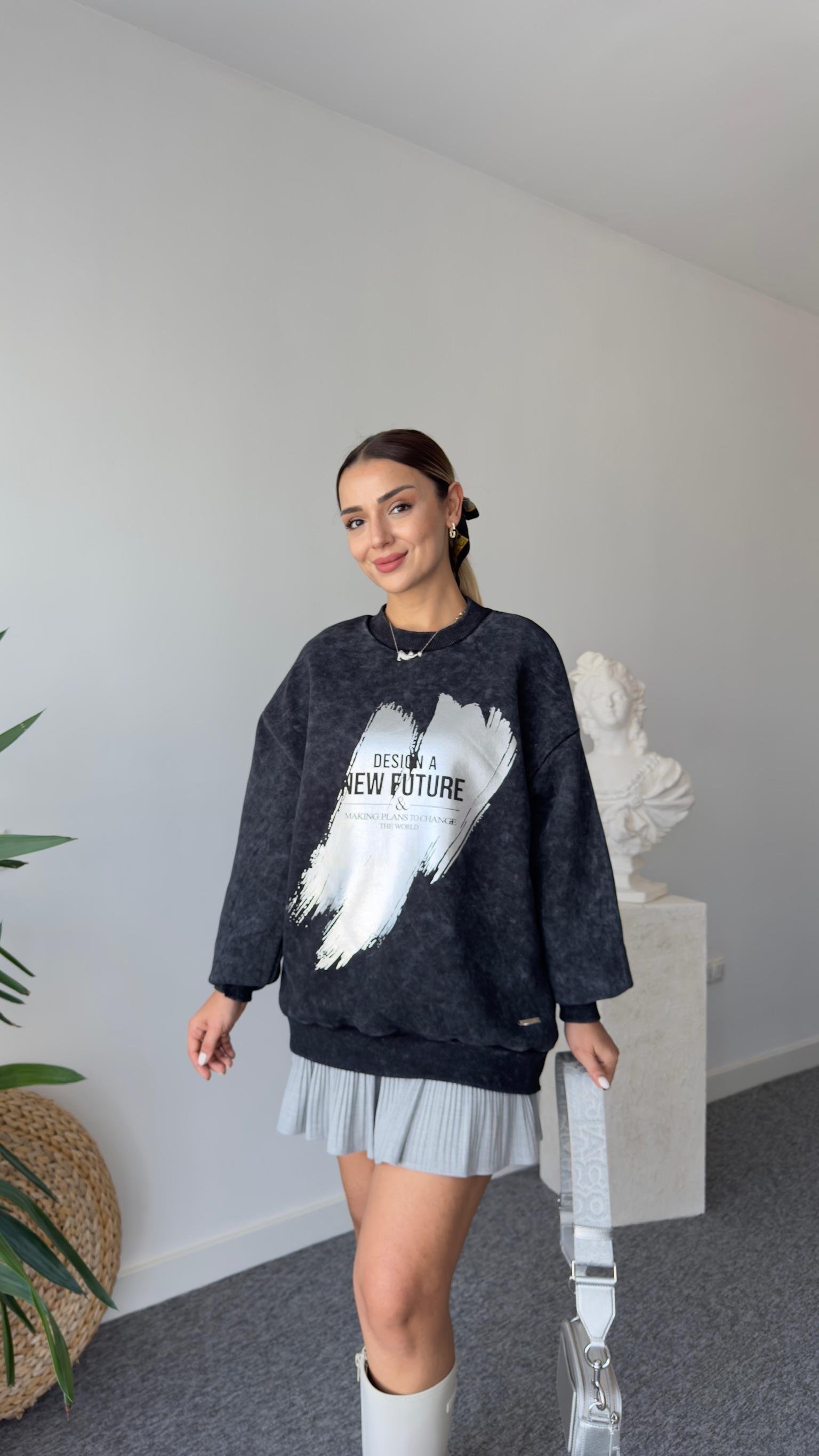 Rubi Önü Parlak Yazılı Sweatshirt