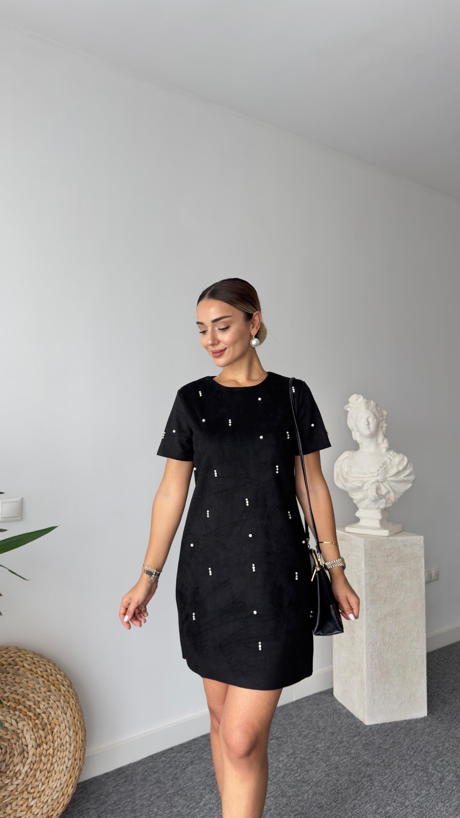 Taşlı Siyah Süet Elbise 