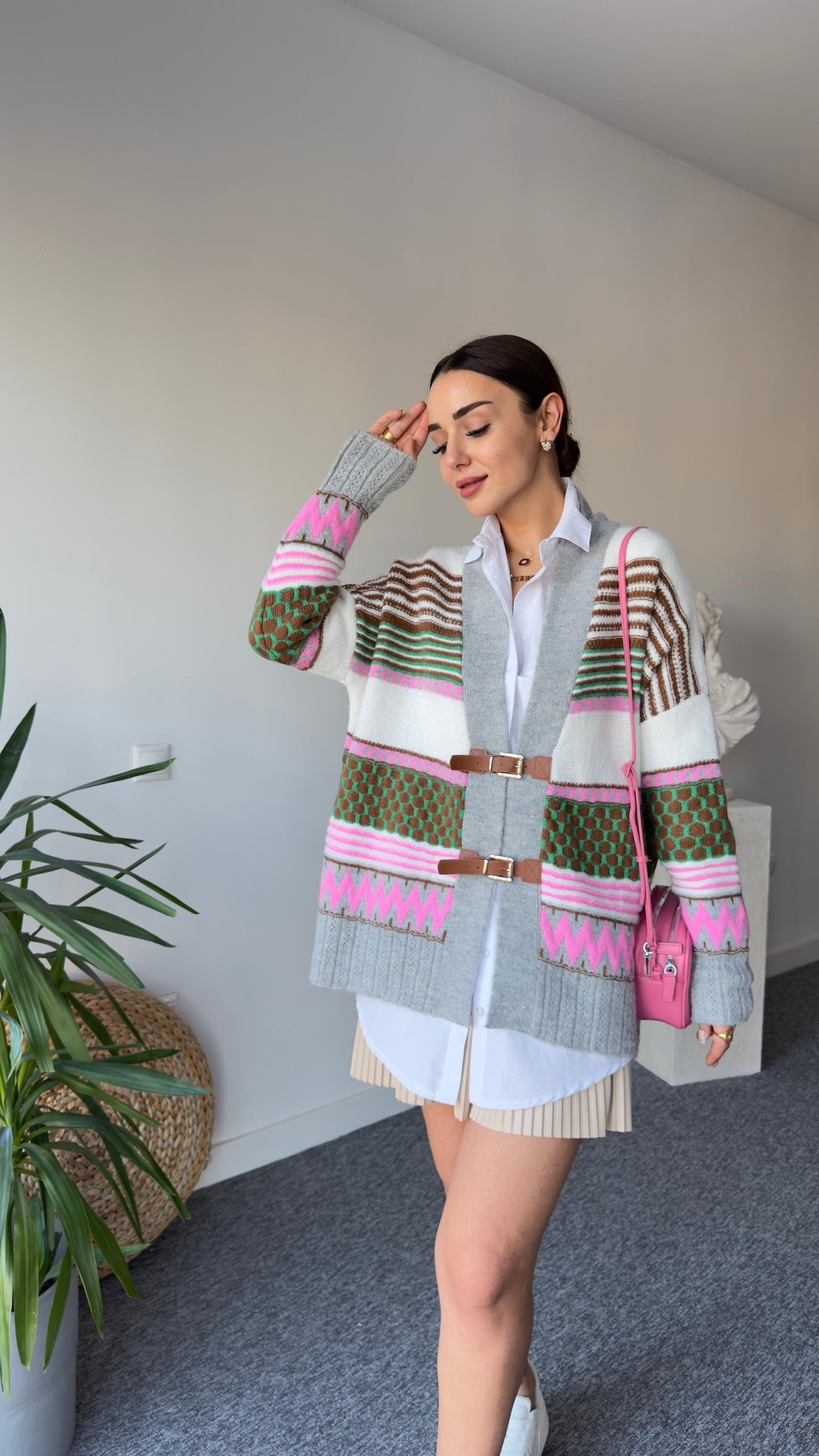 Deri Kemer Detay Yeşil Tasarım Hırka