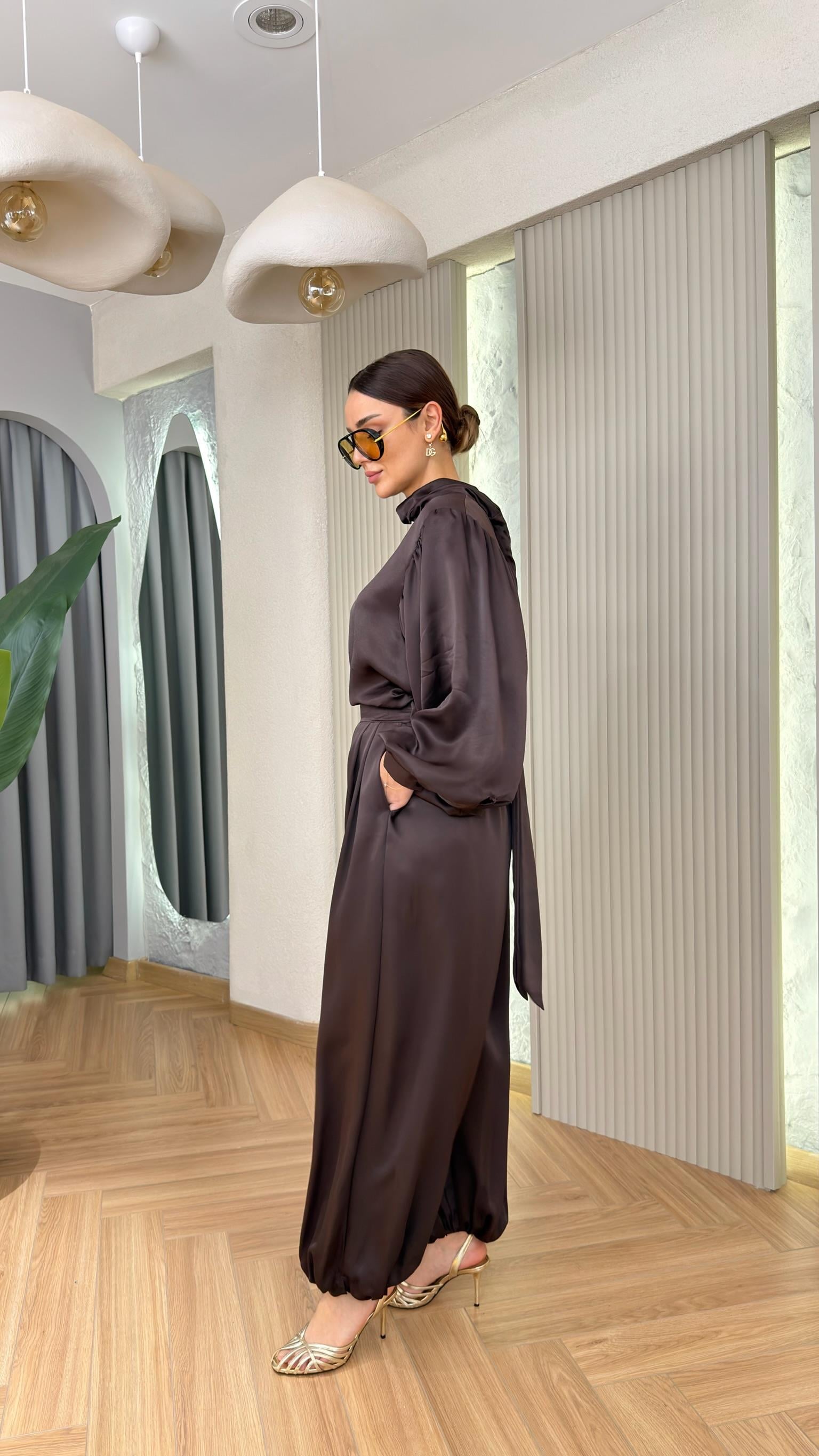 Tery Kahve Bağlama Detaylı Saten Bluz
