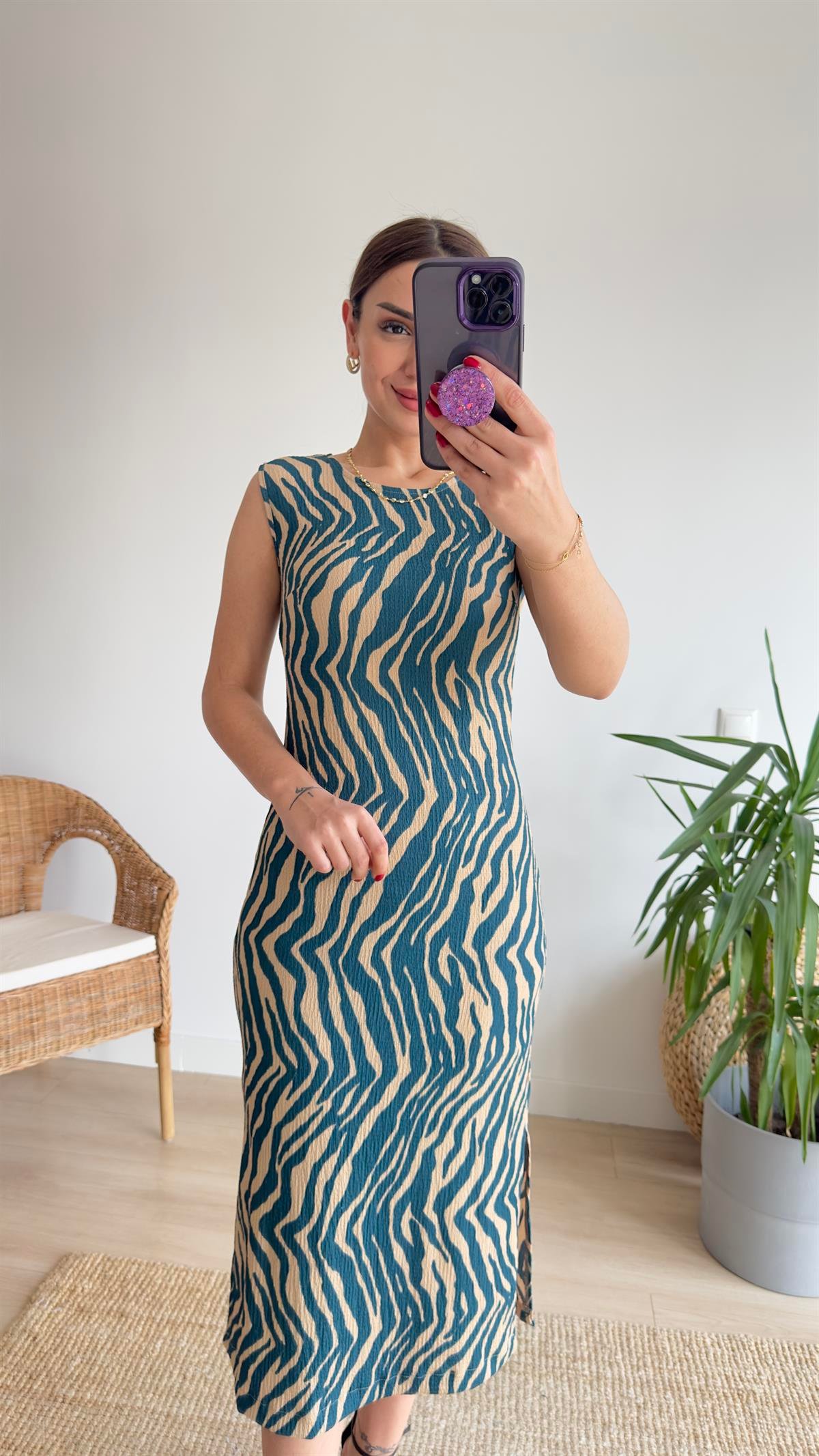 Yeşil Zebra Desen Yırtmaçlı Elbise