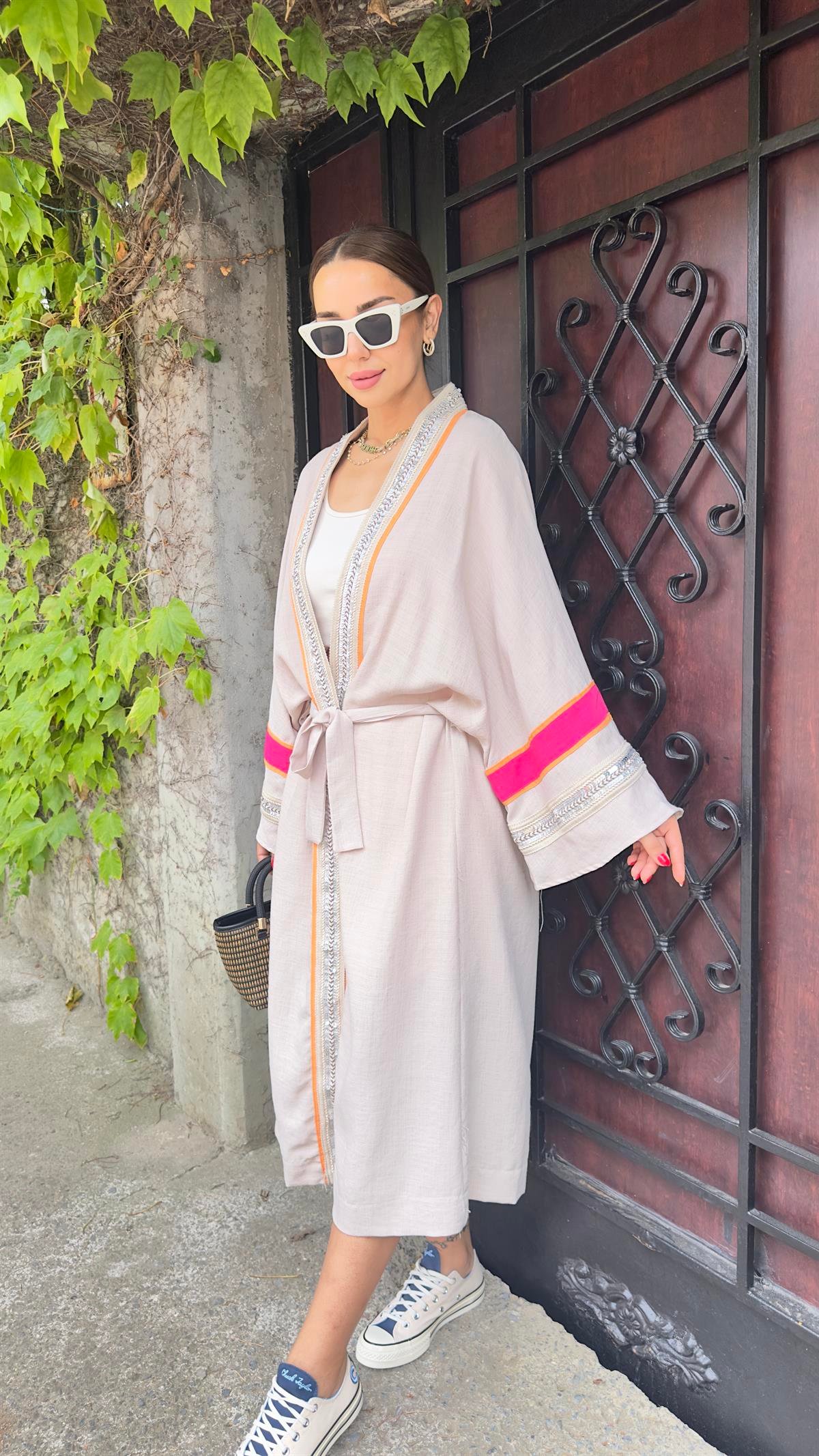 Qens İşlemeli Tasarım Kimono