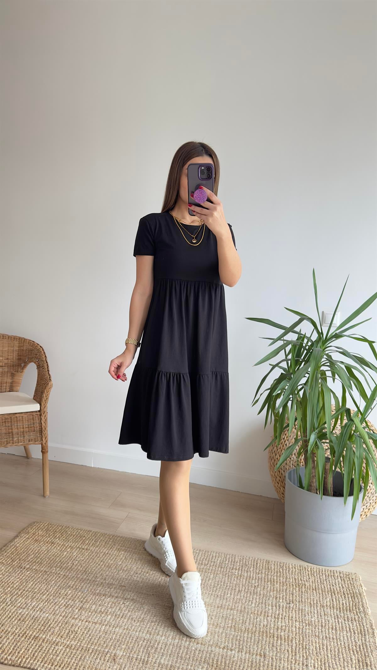 Lola Volanlı Siyah Basic Elbise